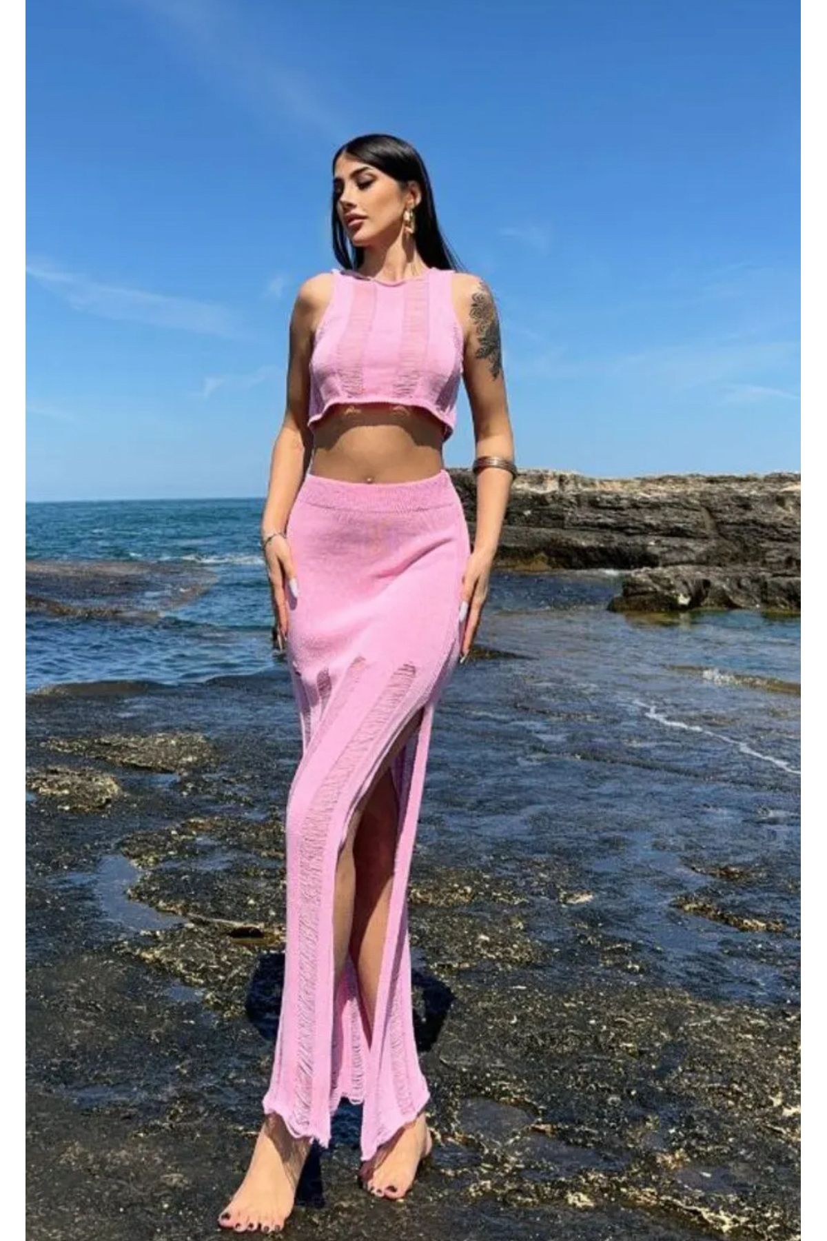 Noi Belis Ajurlu/Delikli Crop Bluz Yırtmaç Detaylı Maxi Boy Etek Yazlık Takım SS25AU0012