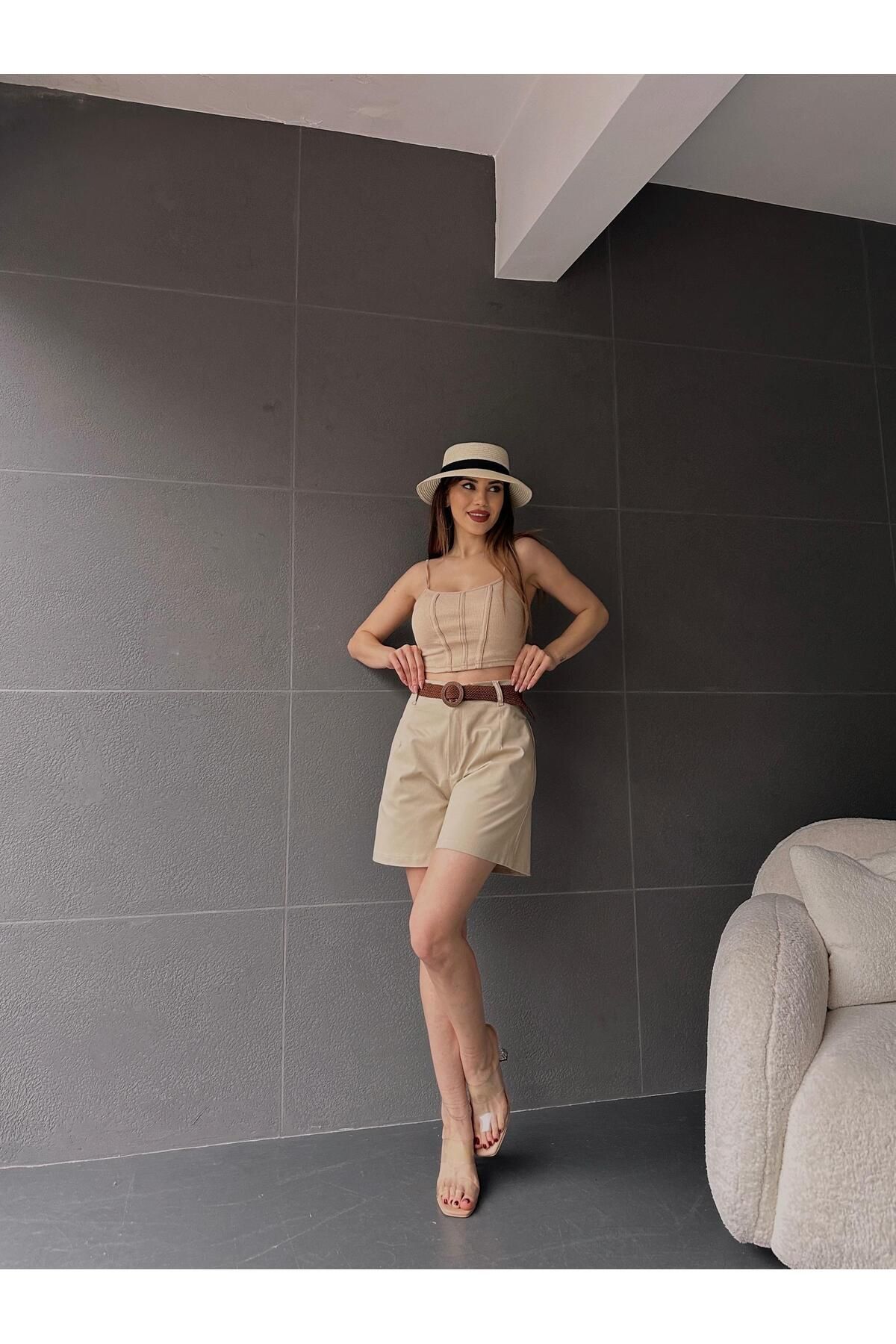 Pink Stil Beli Kemerli Geniş Paçalı Mom Şort