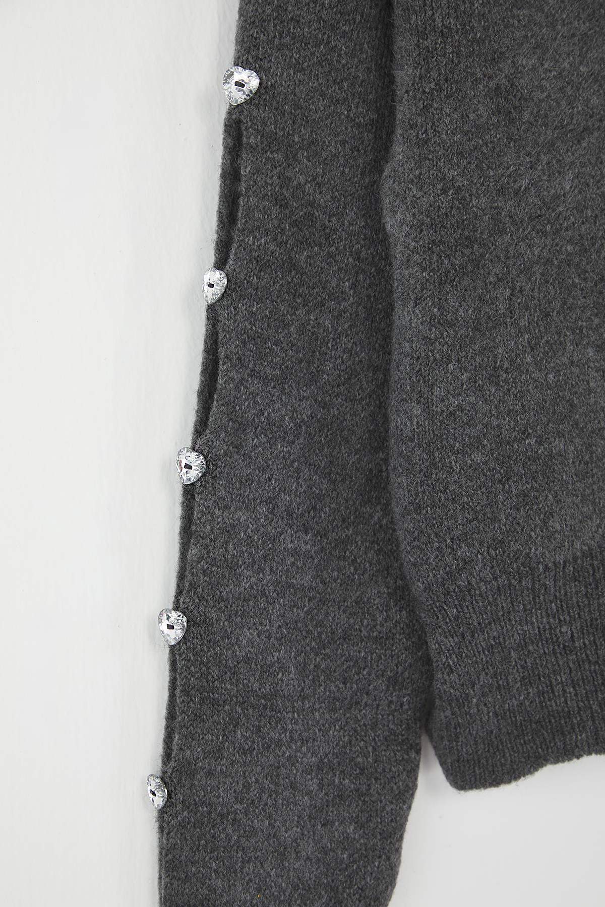 Trendyolmilla  Antrasit Yumuşak Dokulu Düğme Detaylı Triko Kazak TWOAW24KZ00384 - Görsel 6