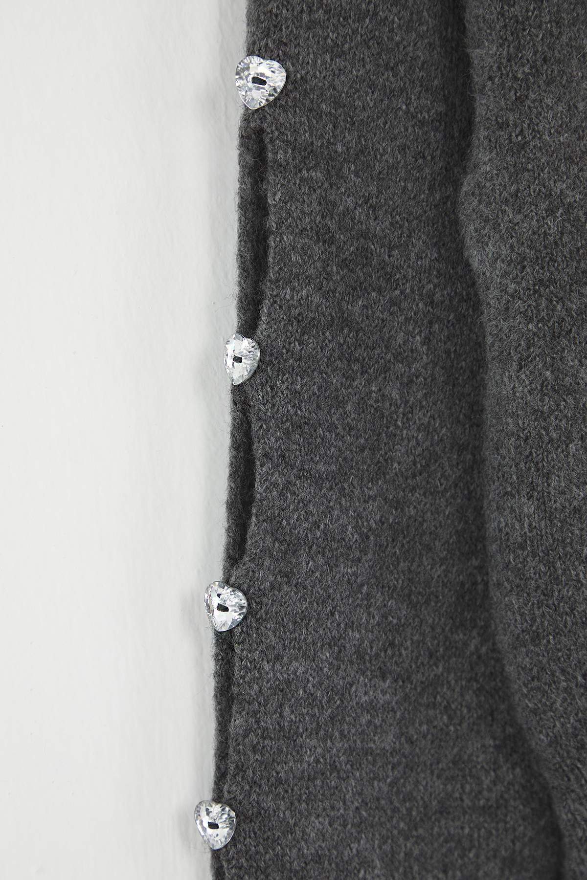 Trendyolmilla  Antrasit Yumuşak Dokulu Düğme Detaylı Triko Kazak TWOAW24KZ00384 - Görsel 7