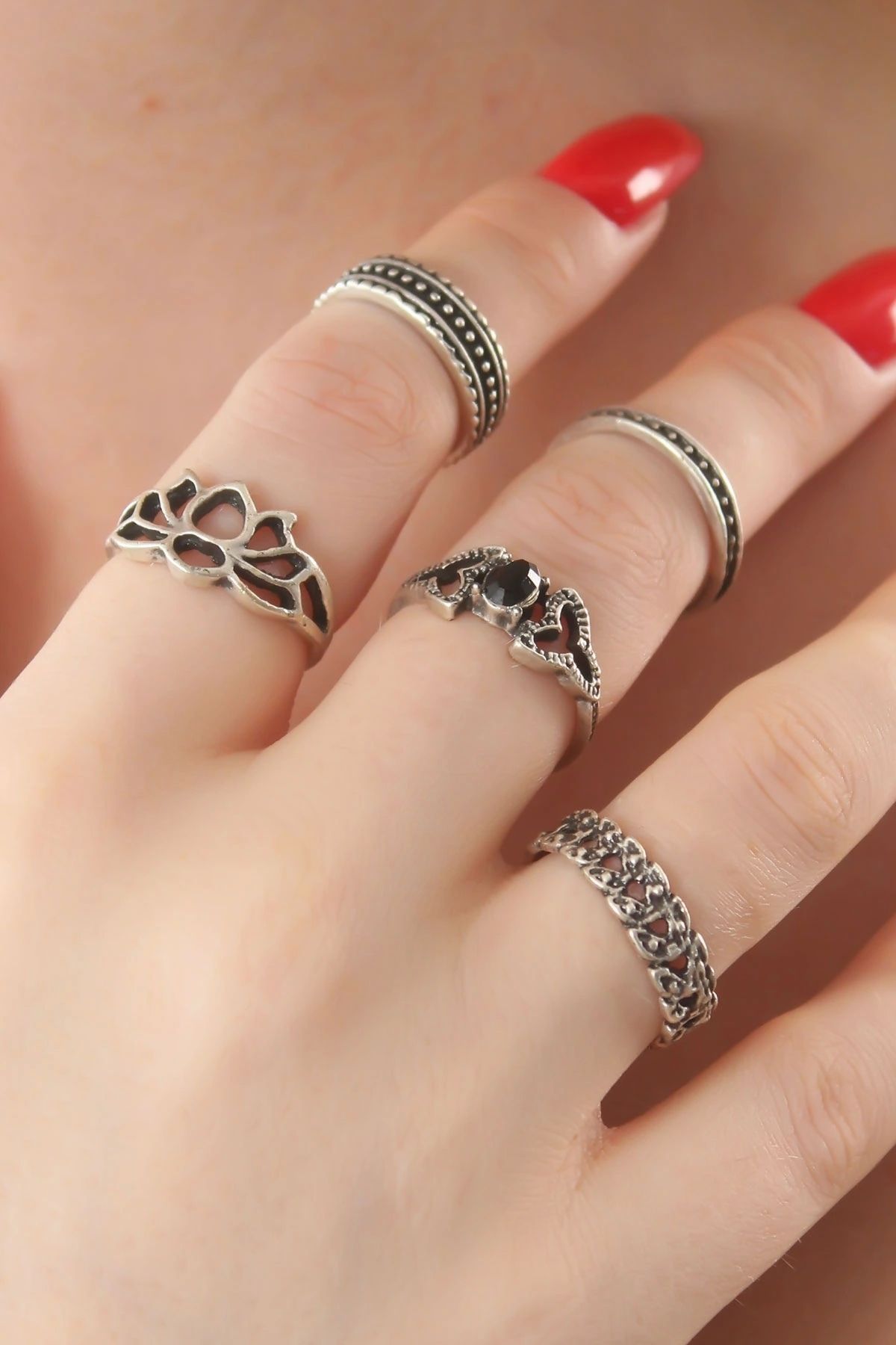 OurStyles Gümüş Renk Lotus Model Siyah Kristal Taş Detay Yüzük Kombin - TJ-BYK2740