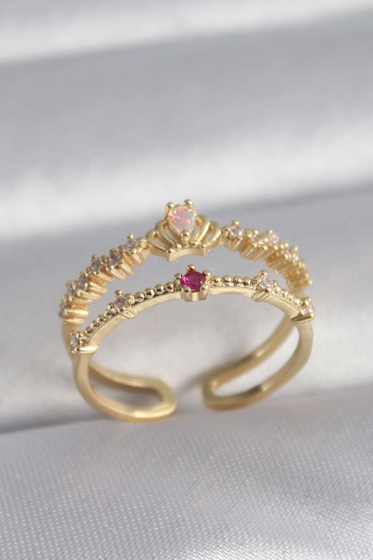 OurStyles Pirinç Gold Renk Zirkon Taşlı Taç Model Kadın Yüzük - TJ-BYK3040