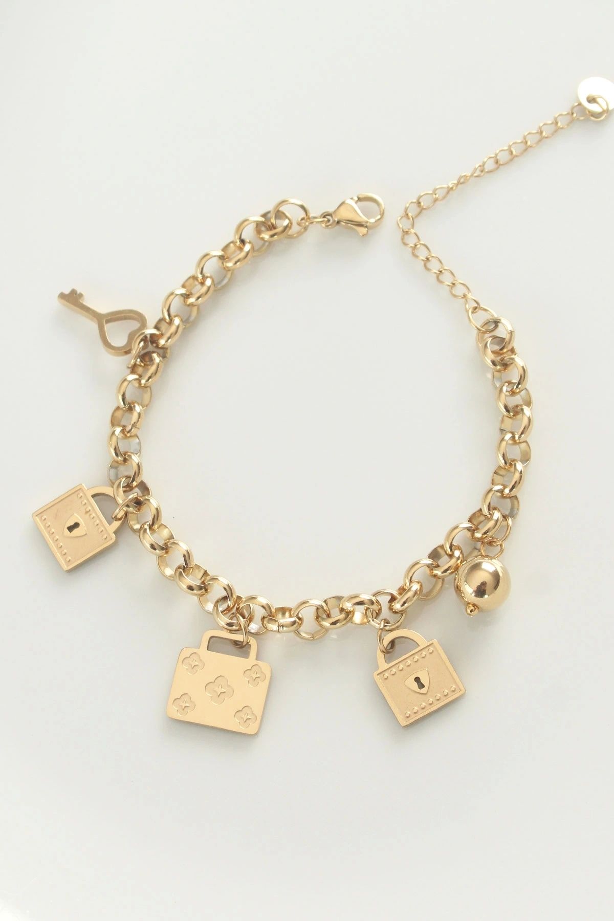 OurStyles 316L Çelik Gold Renk Karışık Aksesuarlı Oval Zincir Bileklik - TJ-BB6038