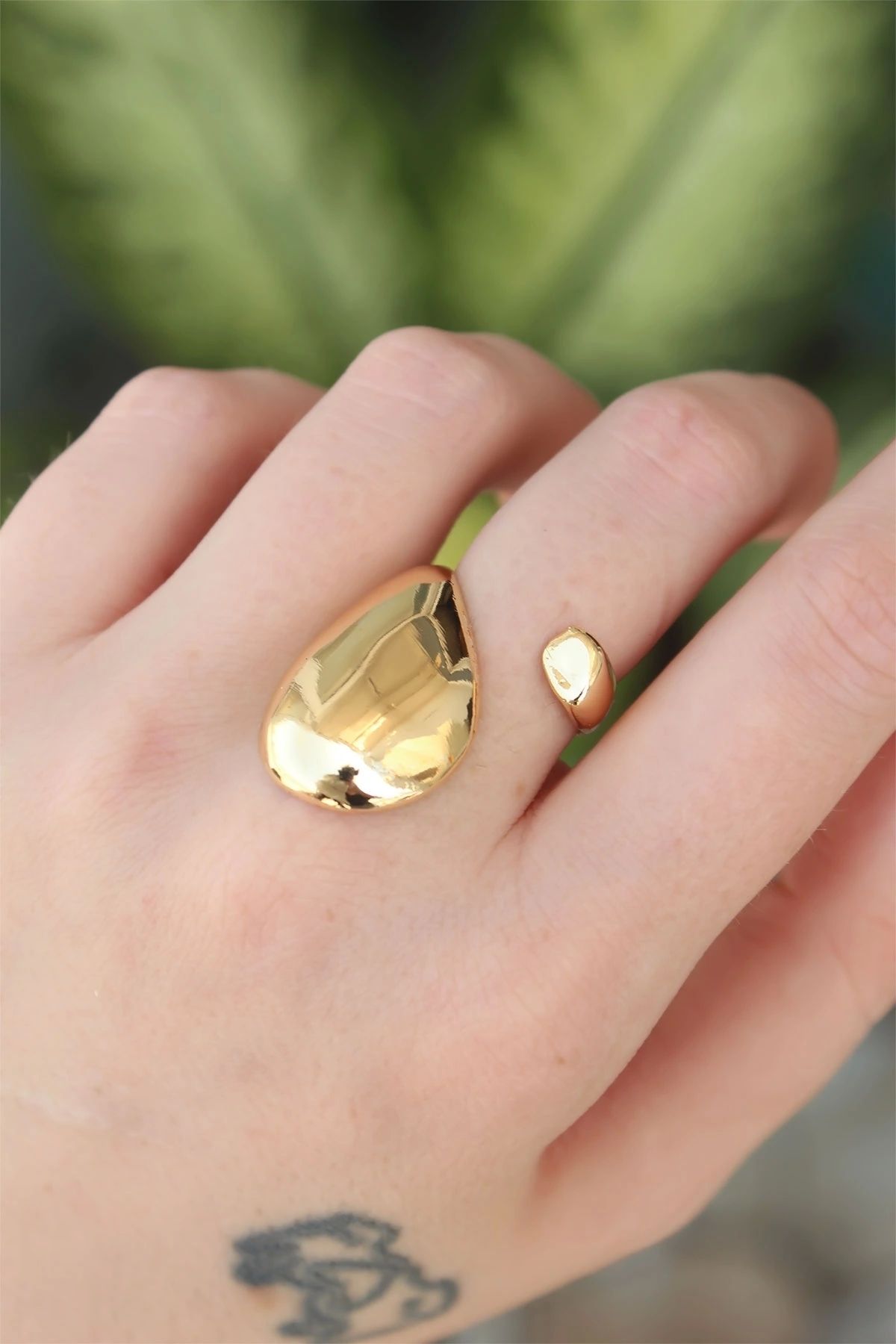OurStyles Pirinç Gold Renk Ayarlanabilir İri Bombeli Yüzük - TJ-BYK3178