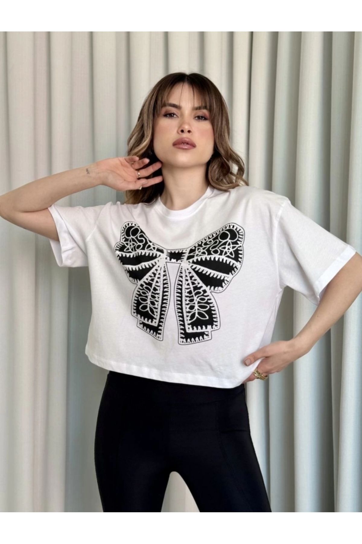 MODA Oversize Beyaz baskılı crop tişört