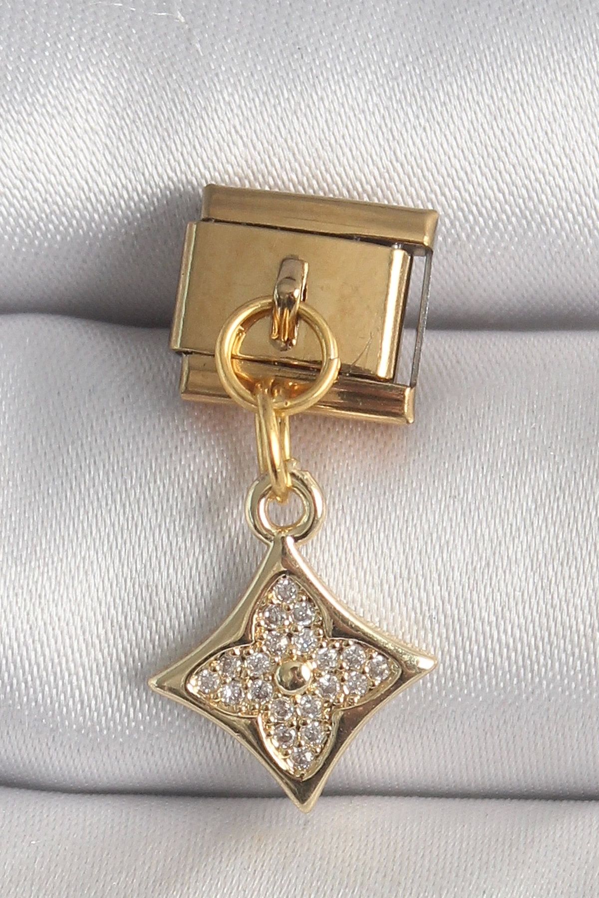 luz&pos 316L Çelik Gold Renk Sallantı Zirkon Taşlı Çiçek İşlemeli Nomination Charm