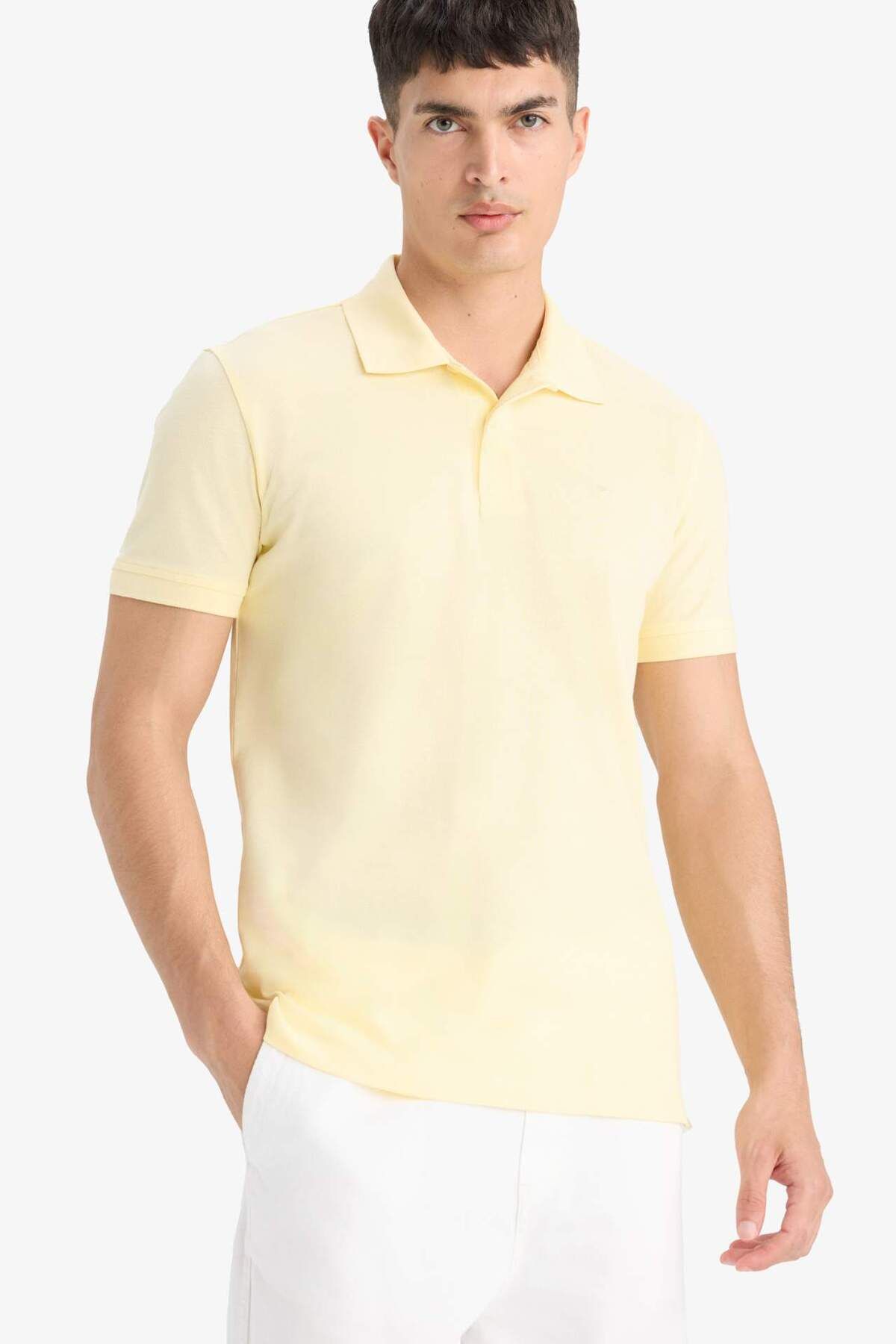 DeFacto %100 Pamuk Slim Fit Dar Kesim Kısa Kollu Pamuklu Nakışlı Pike Polo Tişört E2633AX25SM