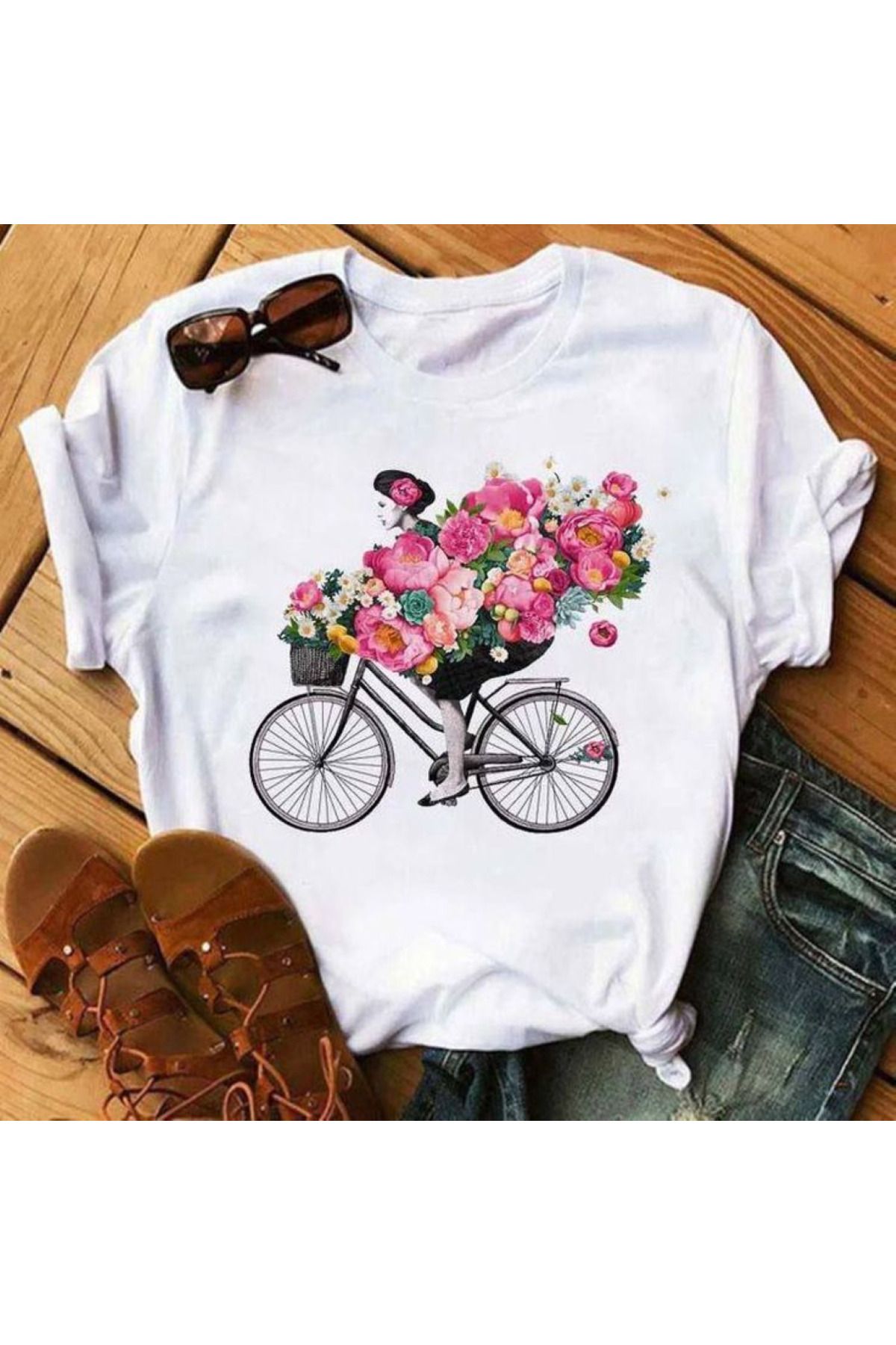aynewmoda Gül ve Bisiklet Baskılı Kısa Kollu Yuvarlak Yaka Tişört