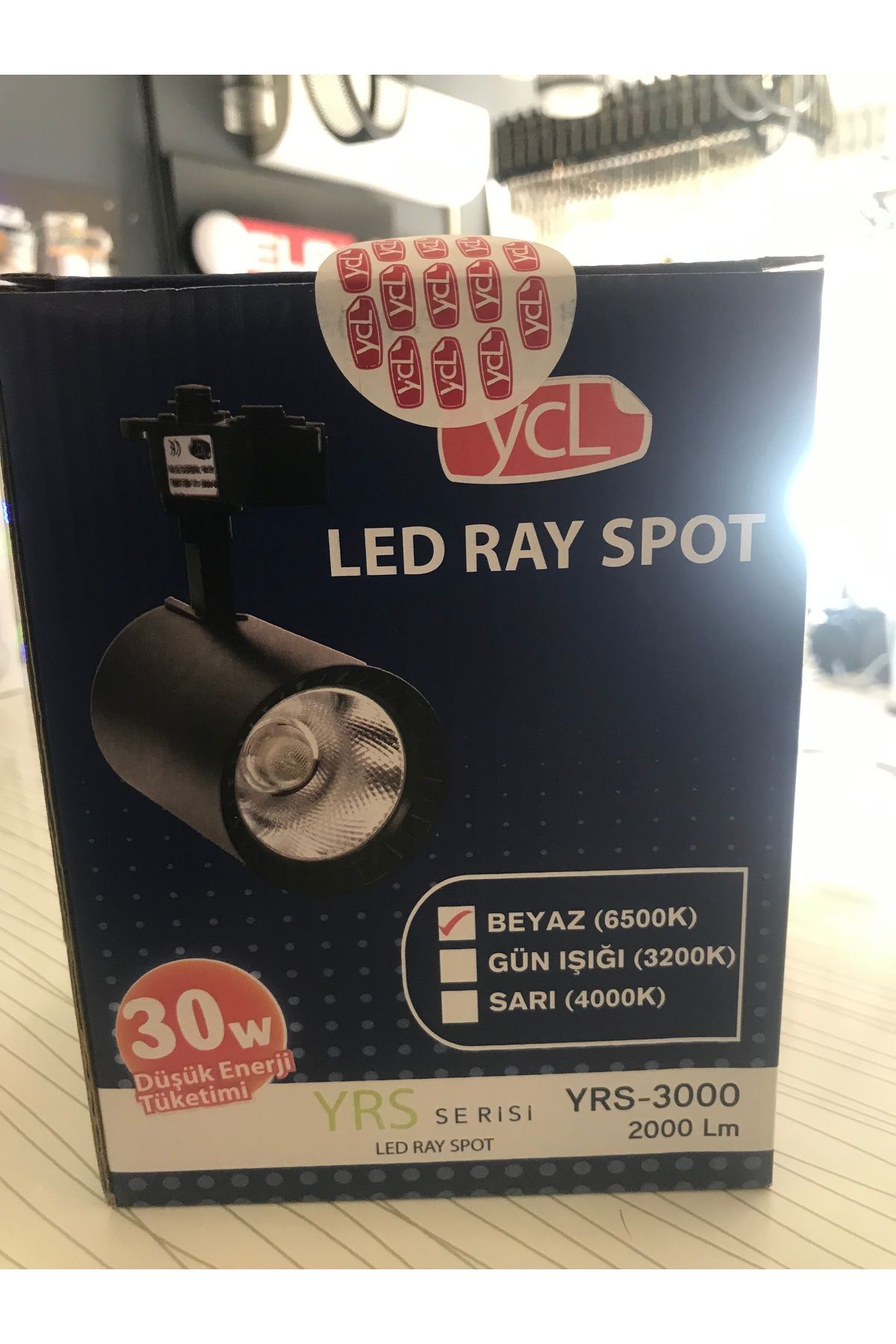 YÜCEL YRS-3000 LED RAY SPOT 30 W SİYAH KASA 6500 kelvin beyaz ışık