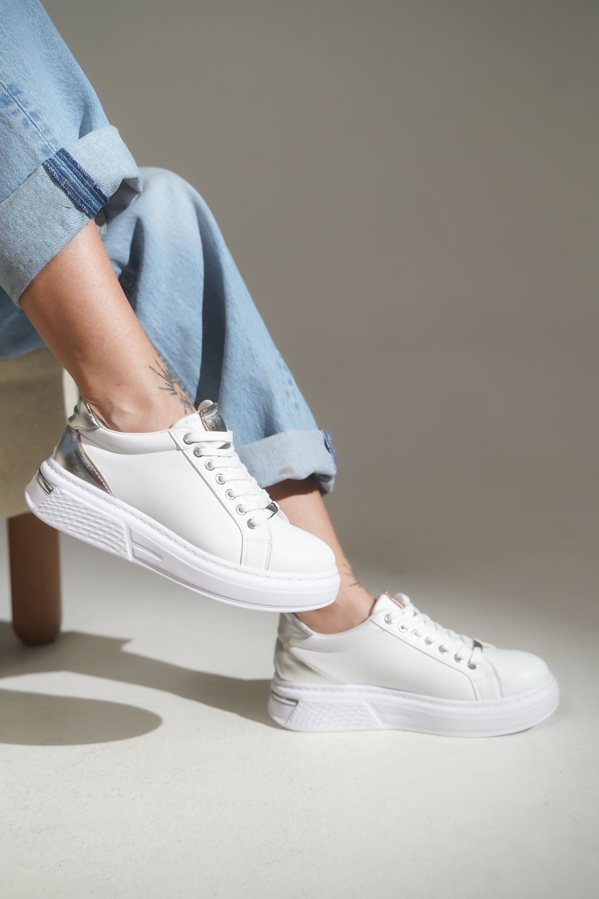 lovitto Bağcıklı Kalın Taban Sneaker