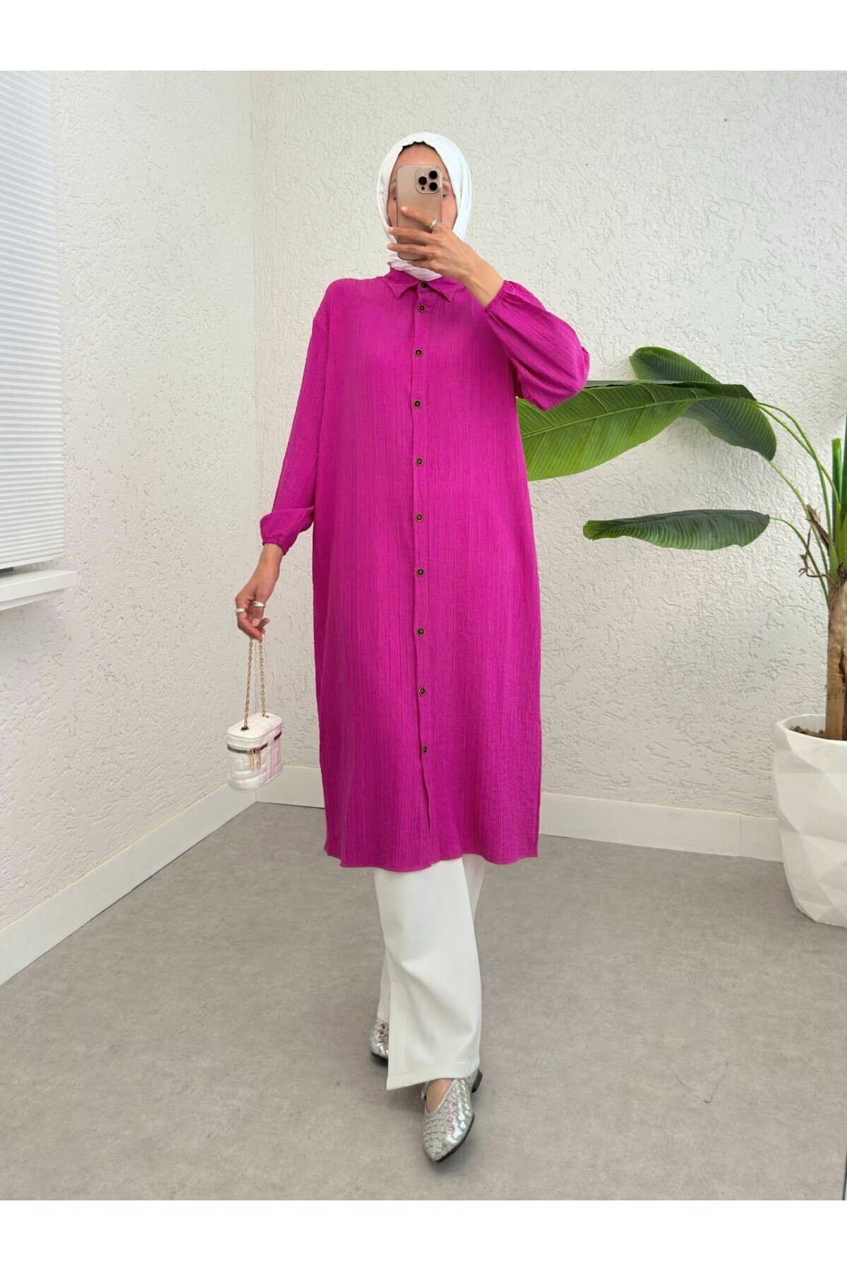complete the look image