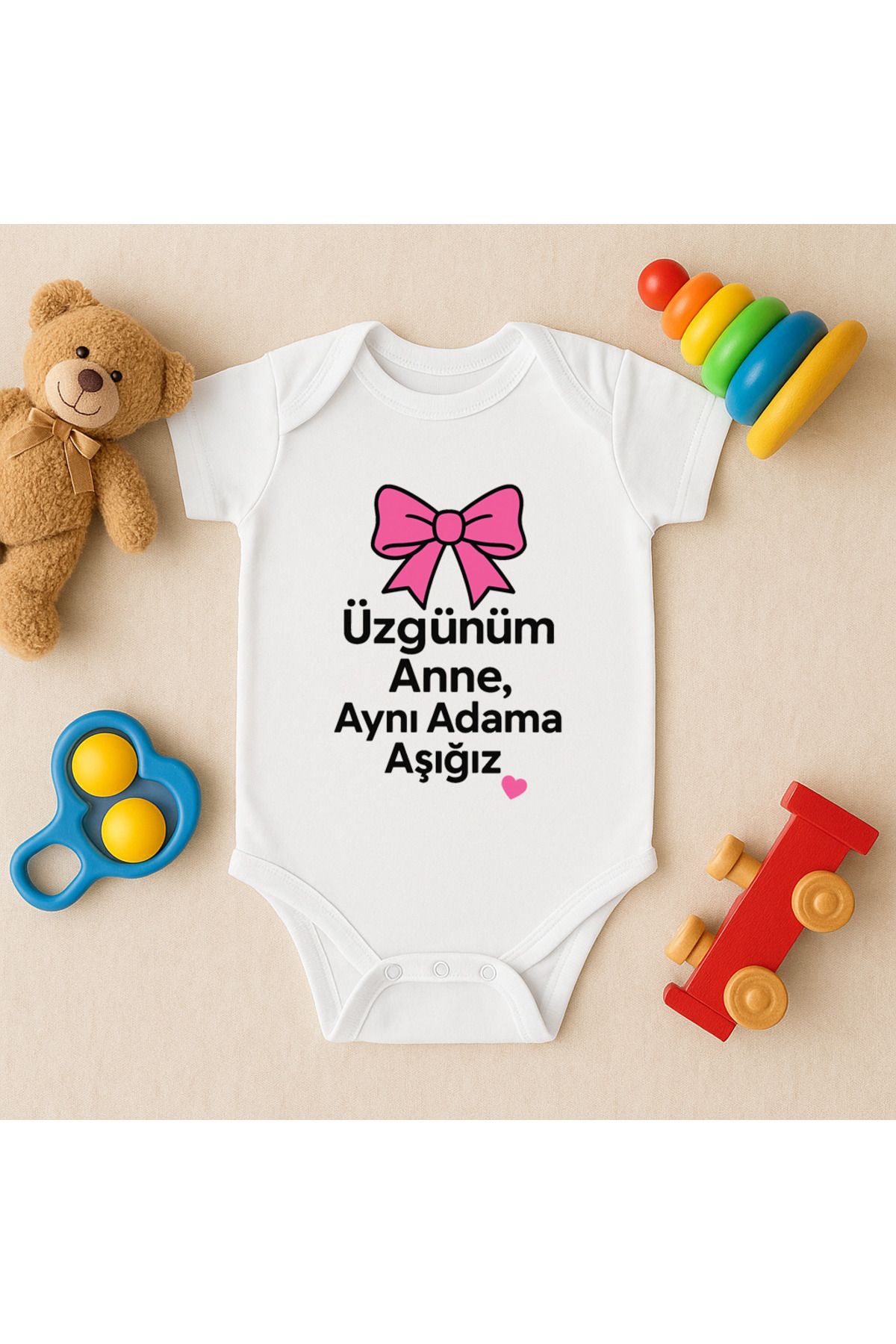 Magic Bravo %100 Pamuk Üzgünüm Anne Aynı Adama Aşığız Baskılı Beyaz Bebek Çıtçıtlı Badi Zıbın Body