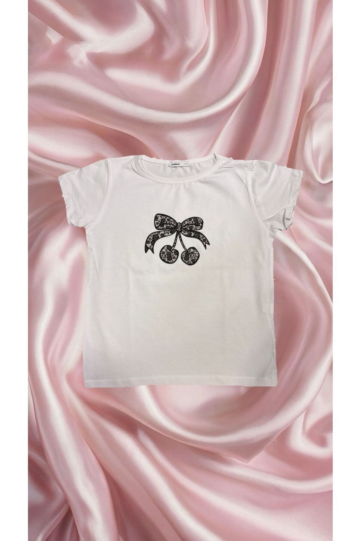 VibeGaia Dantel Kirazlı Fiyonk Crop Tshirt