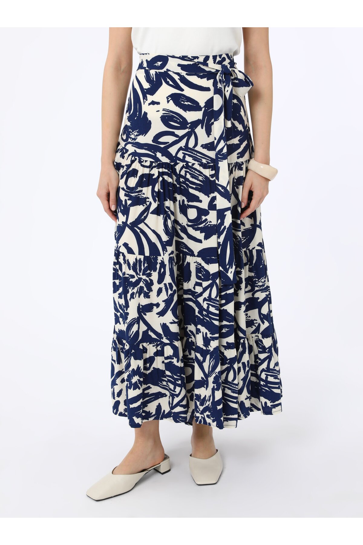 Refka  Floral Desenli Viskoz Etek - Lacivert - Beyaz Desenli - Refka - Görsel 6