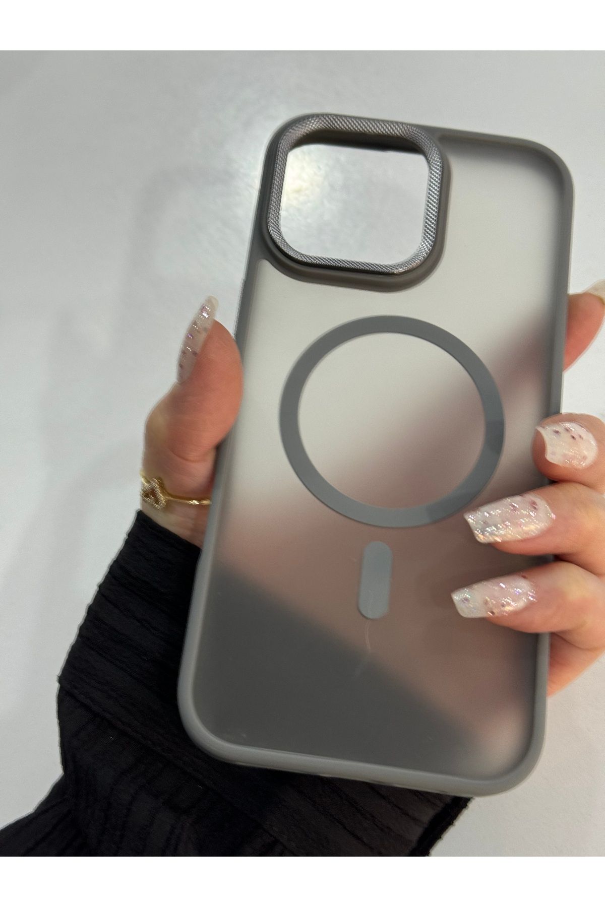 DÜNYA AKSESUAR İphone 12 pro Max Uyumlu Megsafe Şarj Mat Darbe Önleyici Tam Koruma Silikon Kılıf