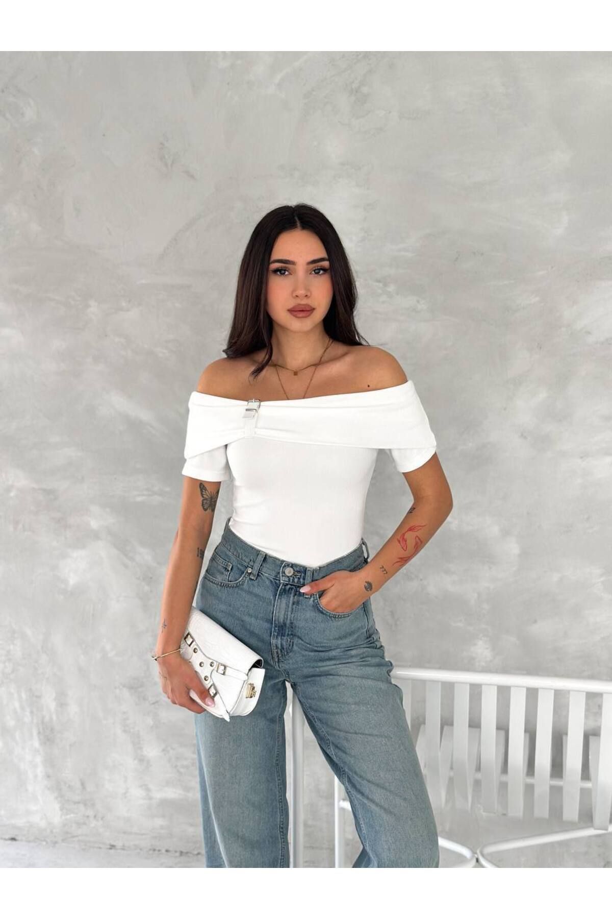 Castivo Fashion Tokalı Omzu Açık Ribana Bluz