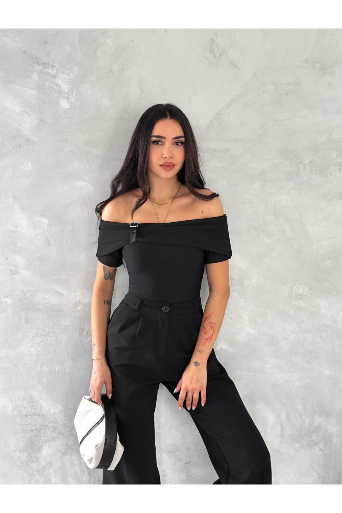 Castivo Fashion Tokalı Omzu Açık Ribana Bluz