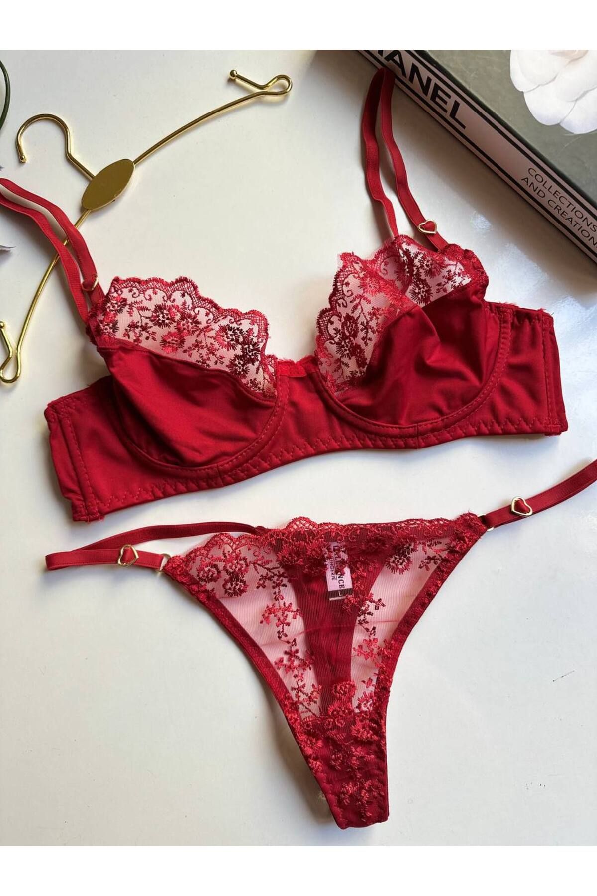Tatty Underwear Dantelli Balenli Bralet Takımı Kalp Detaylı