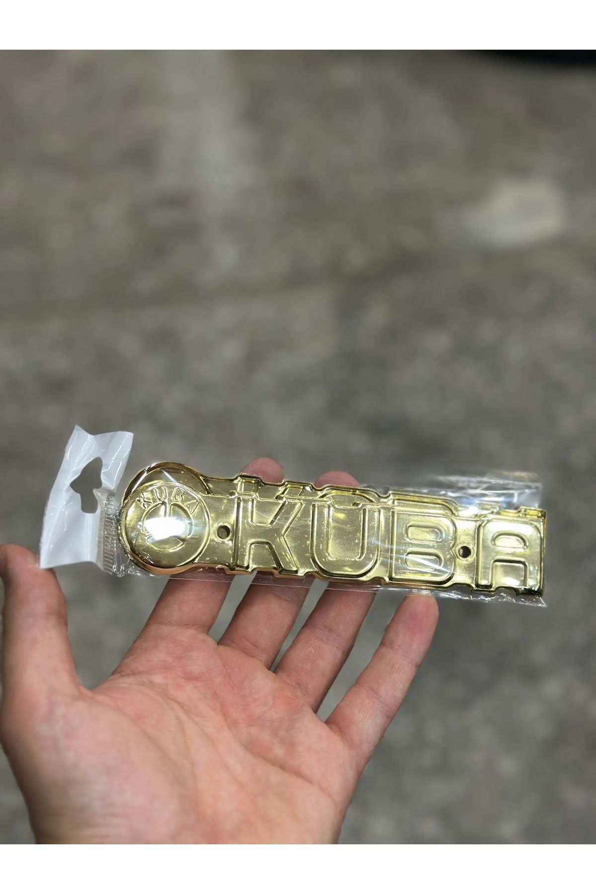 Palas Motor KUBA CG MOTOSİKLET DEPO YAZISI SAĞ SOL İKİ TARAF İÇİN (4 TANE VİDASI DAHİLDİR) küba GOLD ALTIN SARI
