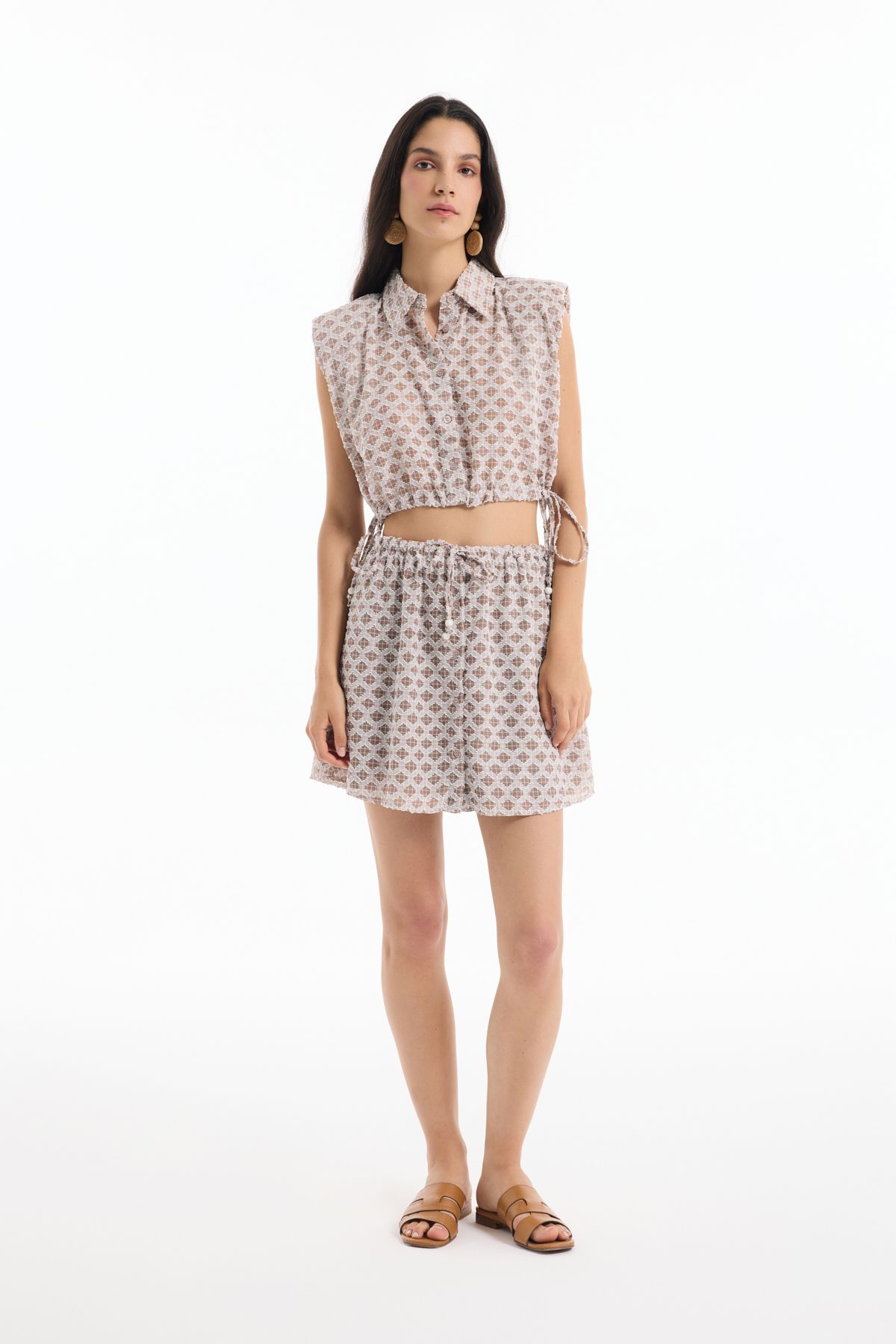complete the look image