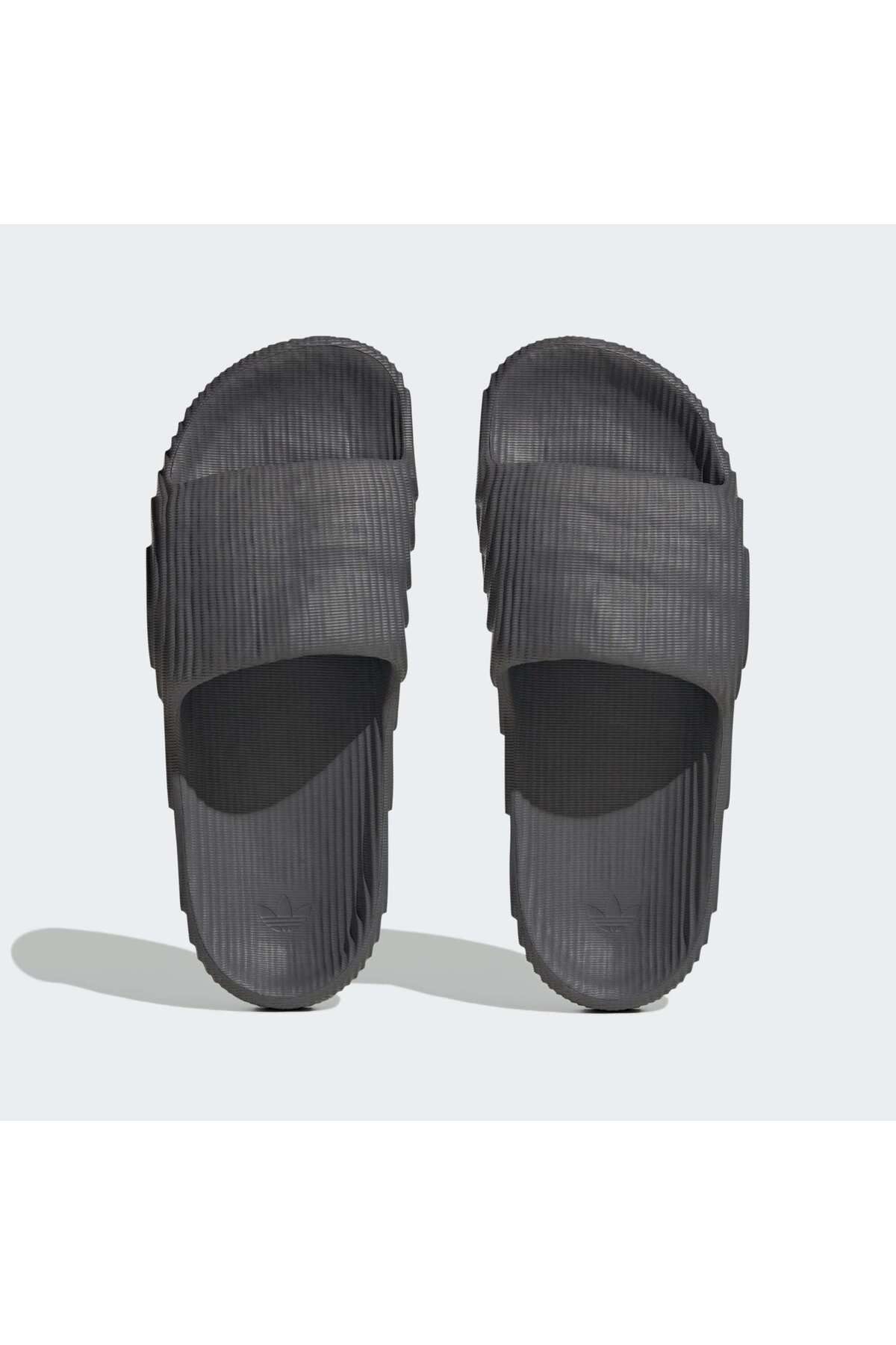 دمپایی ورزشی خاکستری مردانه و زنانه 22 در انصاف اورجینال adidas