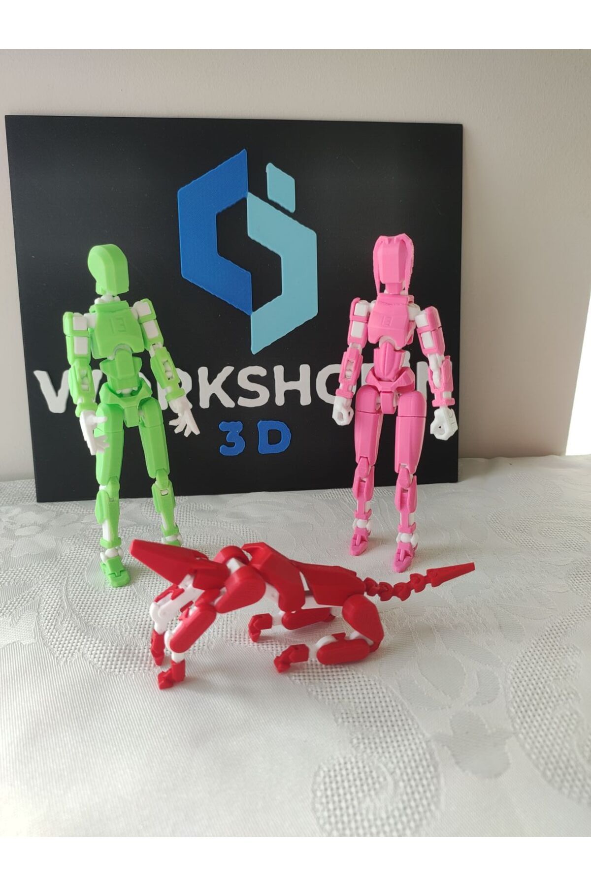 Workshopin3D Dummy 13 Çift Ve Köpek Pembe Yeşil Kırmızı Aksiyon Figürü Tüm Eklem Yerleri Hareketli