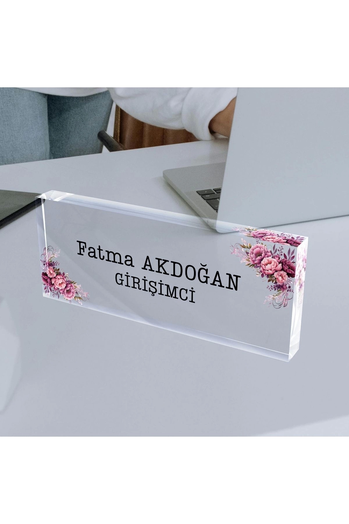 Store Kişiye Özel Akrilik Ofis Masa Üstü İsimlik Büro Ofis Makam İşyeri Hediyesi Masa İsimliği