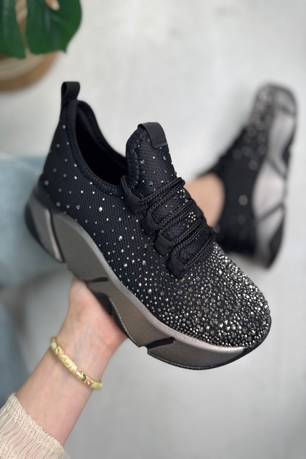 Nstil Günlük Kadın Spor Ayakkabı Taşlı Bağcıklı Hafif Kalın Yüksek Renkli Taban Yürüyüş Sneaker 403