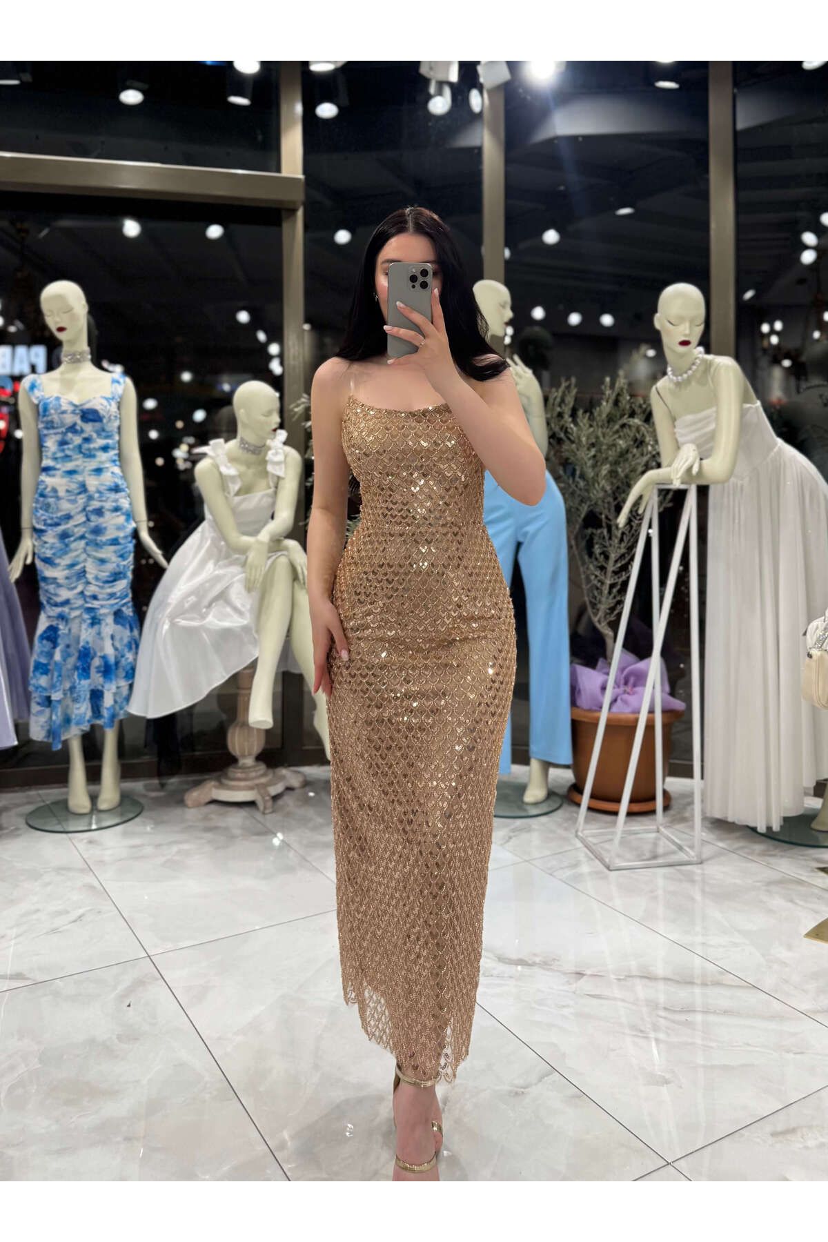 missswans Silviya Straplez Pul Payet İşlemeli Elbise Midi Abiye Koyu Gold