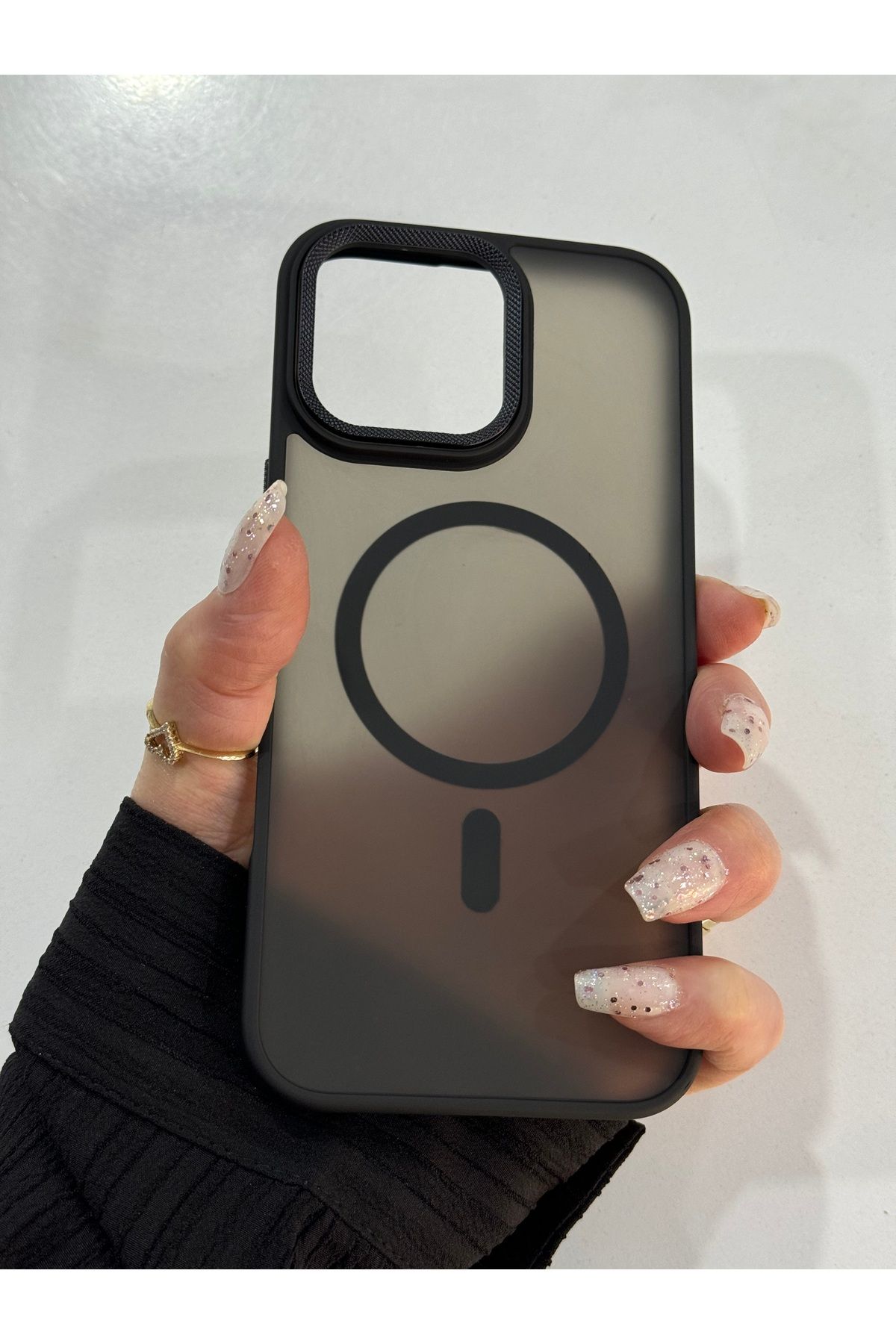 DÜNYA AKSESUAR İphone 14 pro Uyumlu Megsafe Şarj Mat Darbe Önleyici Tam Koruma Silikon Kılıf