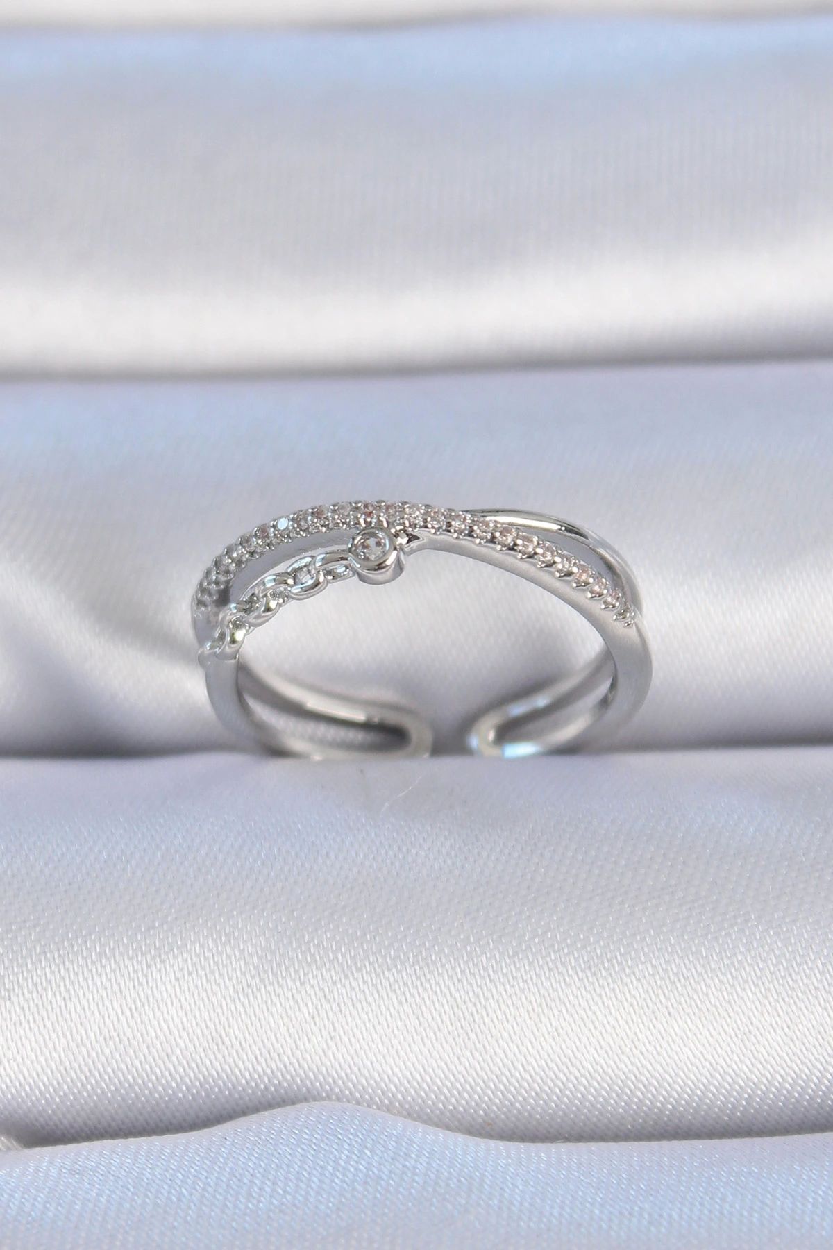 OurStyles Pirinç Gümüş Renk Zirkon Taşlı Kadın Yüzük - TJ-BYK3319