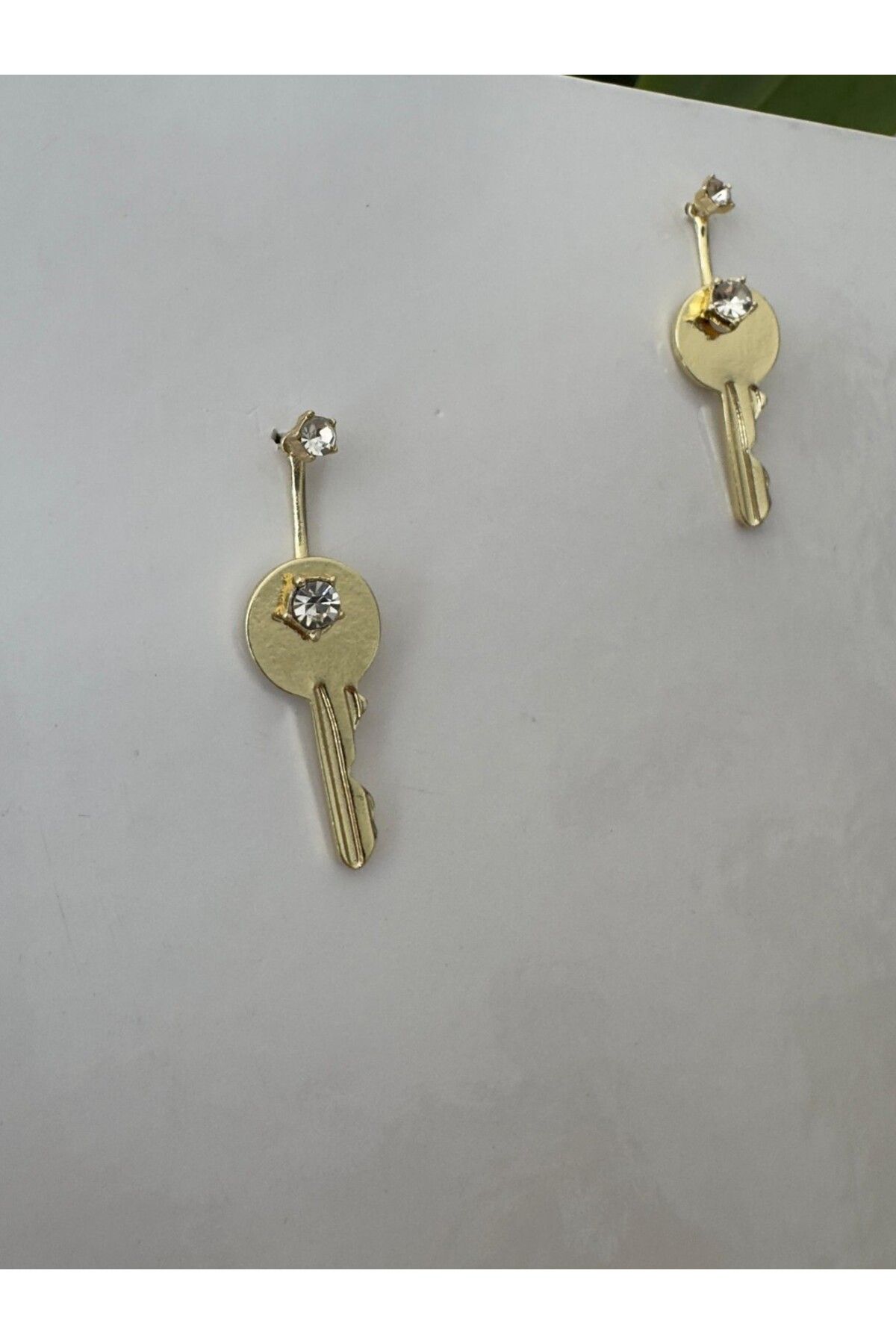 Bettnes TAŞ DETAY ANAHTAR KÜPE