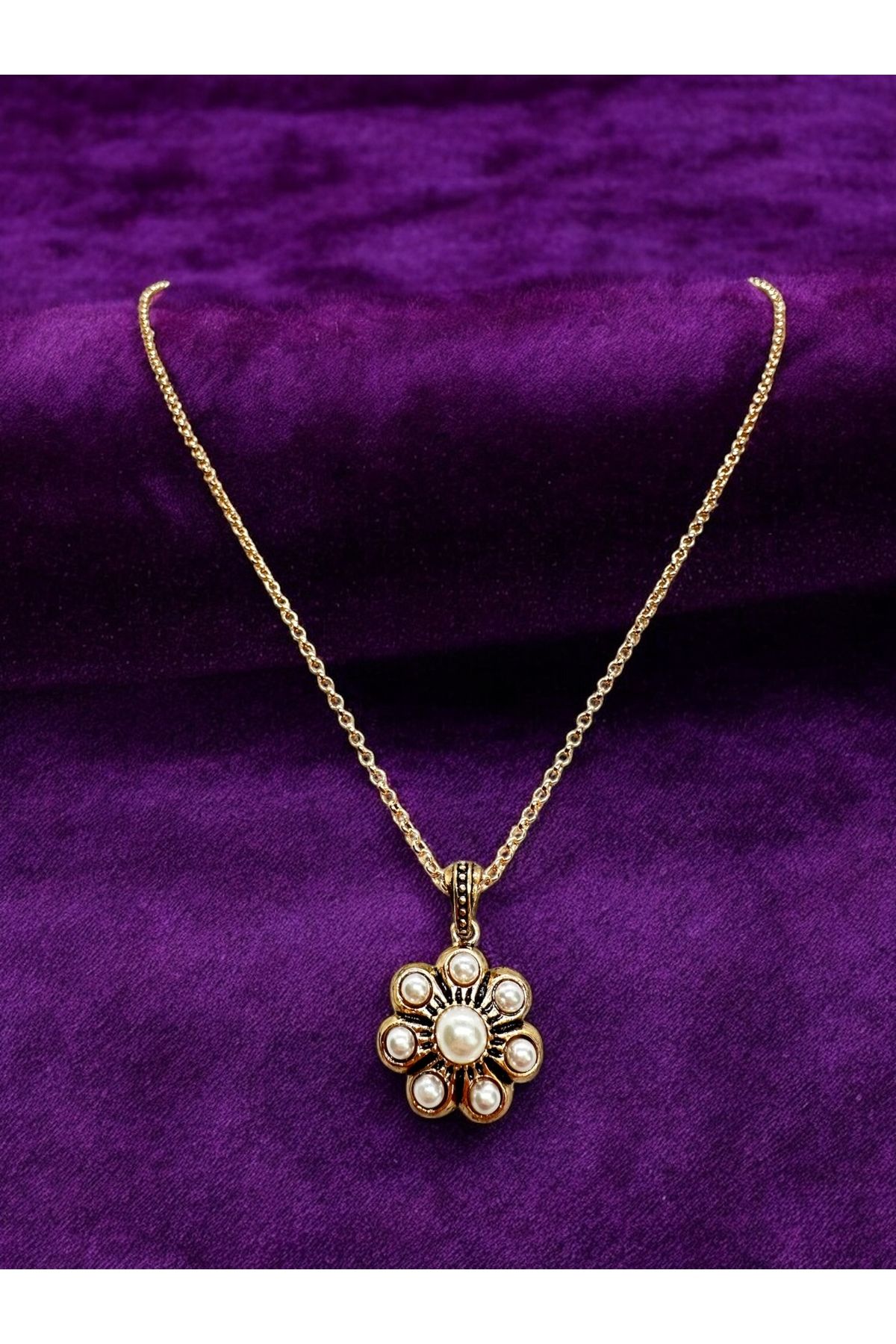 FUYA JEWELLERY Taşlı Çiçek Motif Kolye