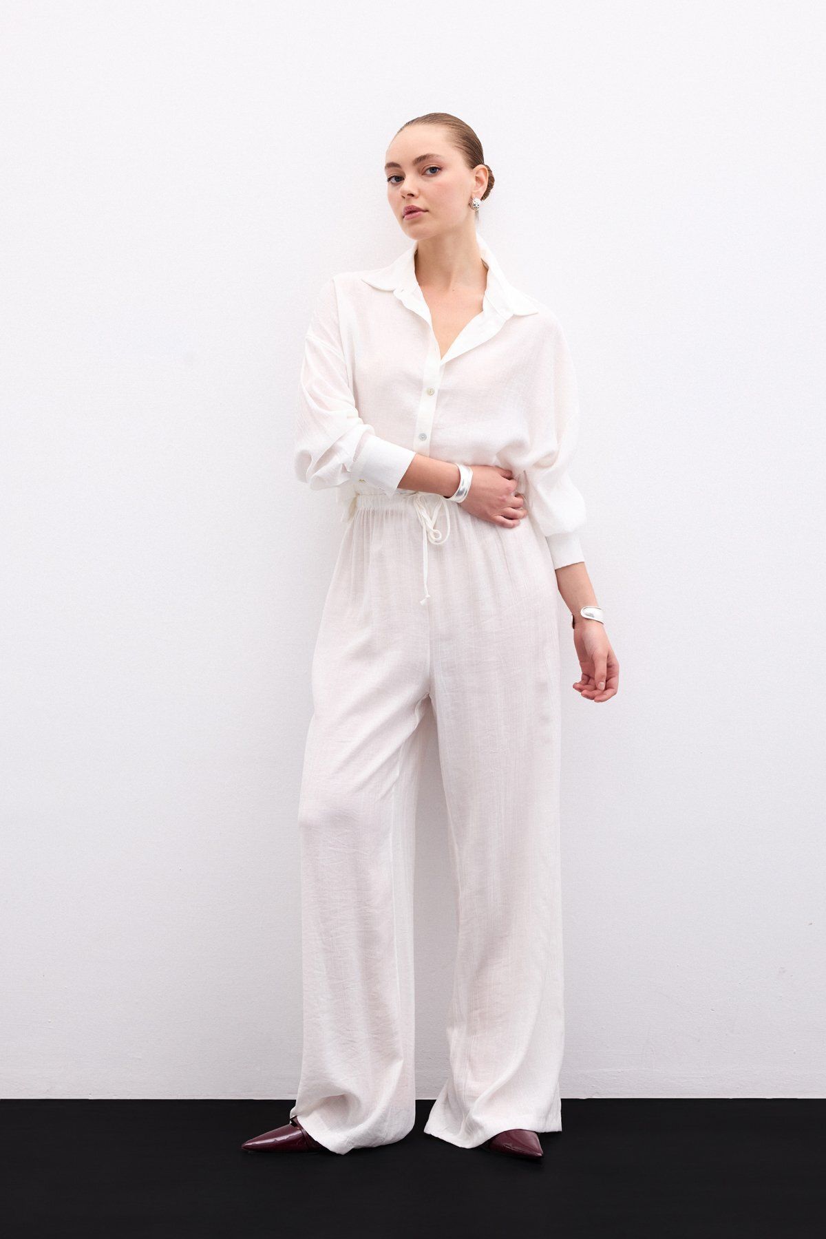 Sateen-Elastic Waist Trousers - Ecru 3