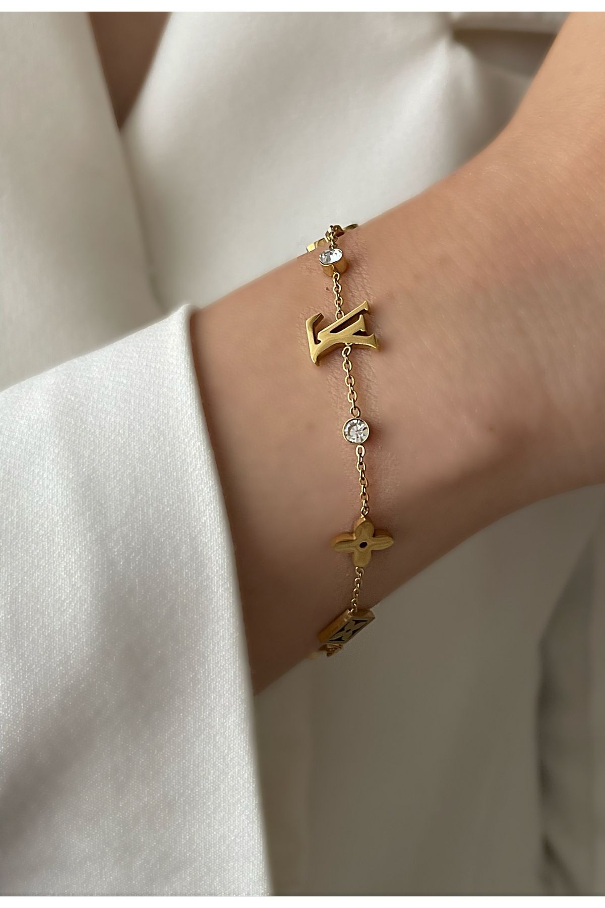 JELLY Kadın Çelik Altın Renk Yonca Model Zirkon Taşlı Işıltılı Tasarım Bileklik