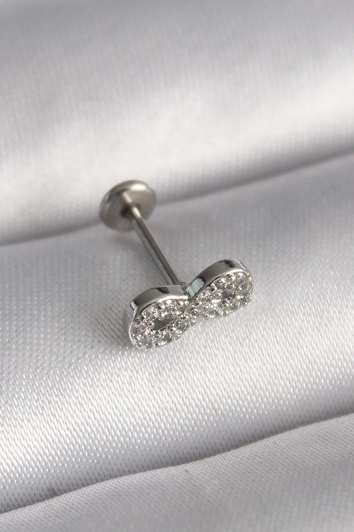 OurStyles 316L Çelik Gümüş Renk Zirkon Taşlı Sonsuzluk Model Tragus Piercing - TJ-PR1345