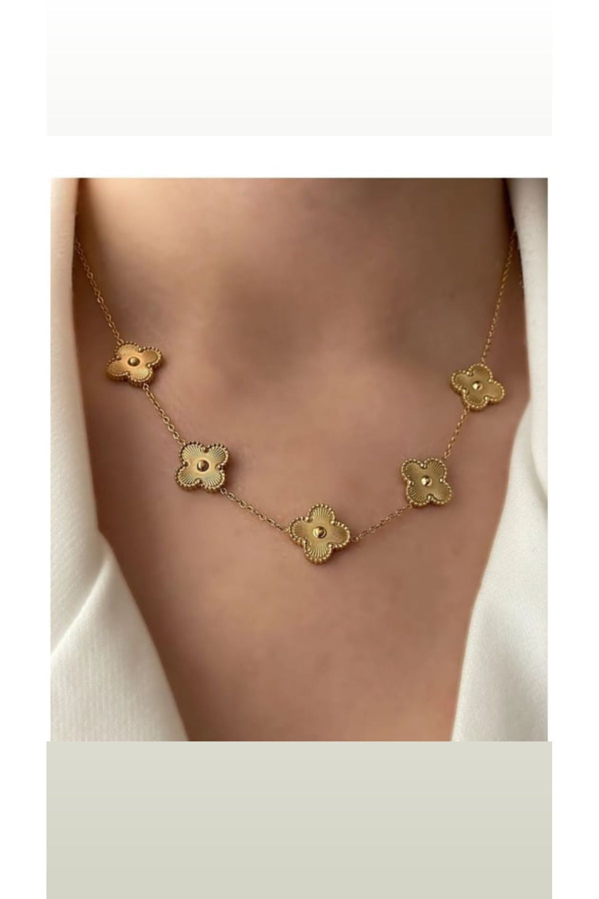 GUNESTAKI Van Cleef Gold Renk Kolye (Yonca Model Gold Çelik Kolye) Van Cleef Altın Kaplama Yonca Kolye