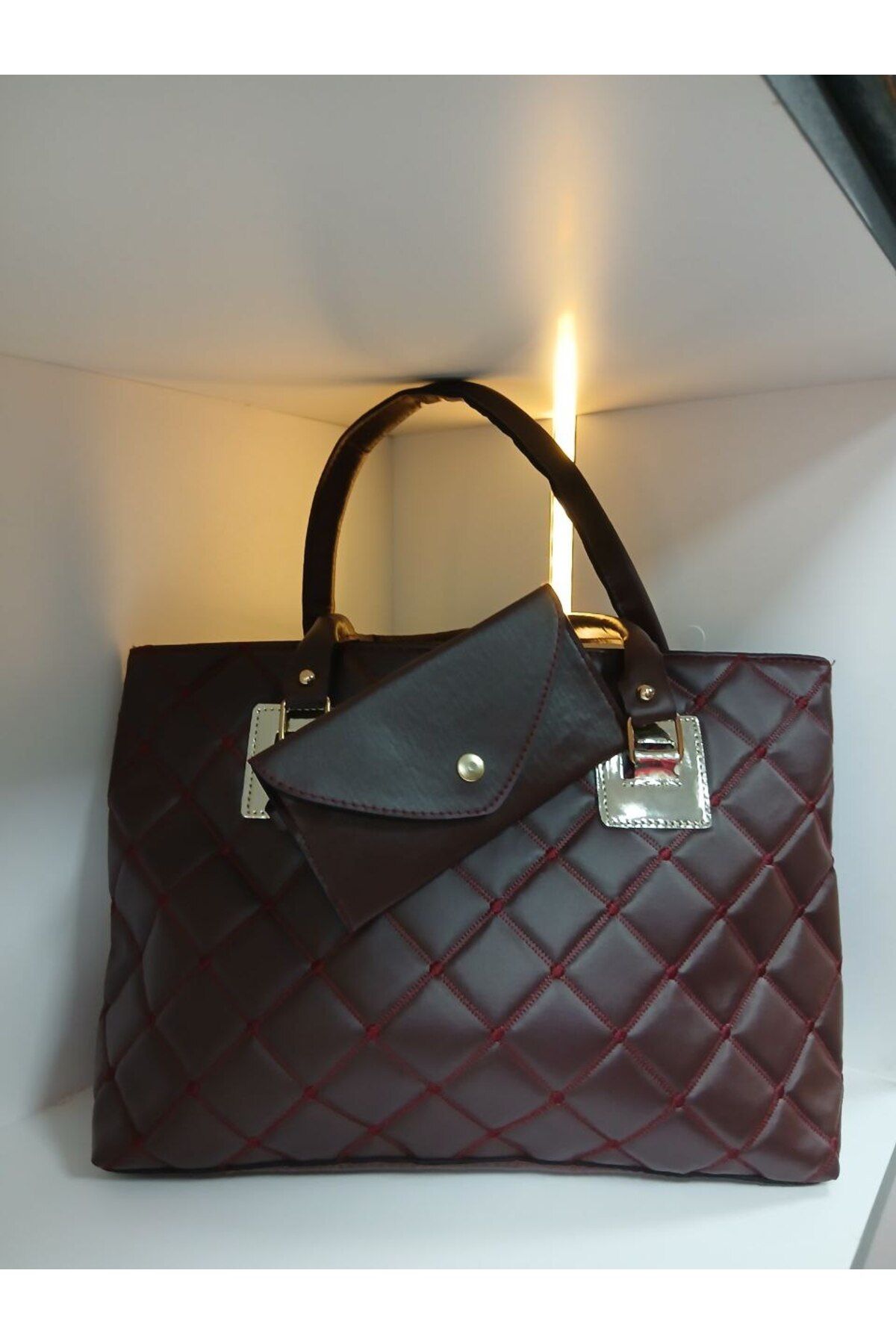 shop Kadın kapitone detaylı cüzdan hediyeli el ve omuz çantası