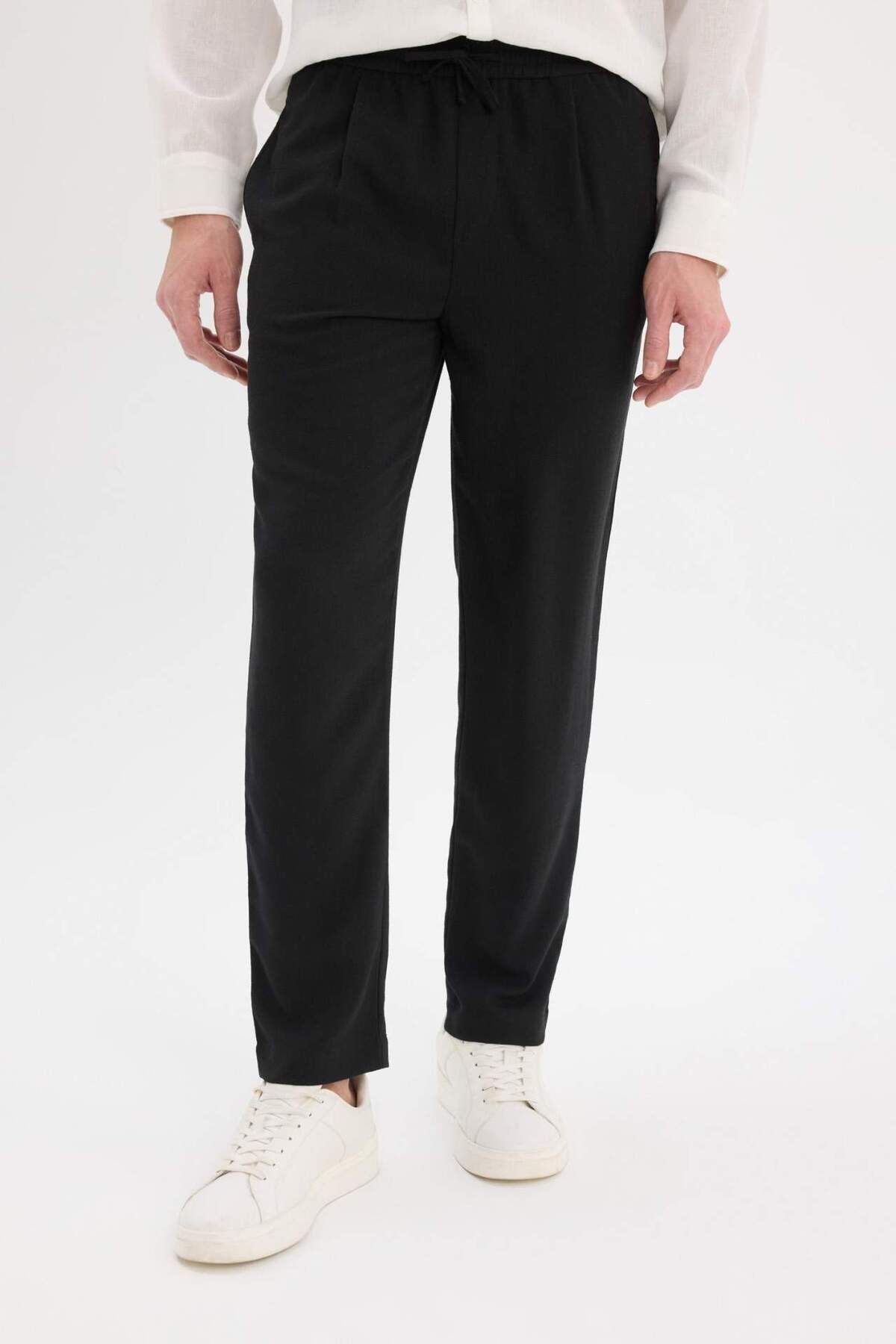 DeFacto Relax Fit Rahat Kesim Kısa Paça Keten Görünümlü Yazlık Kumaş Pantolon E4790AX25SM