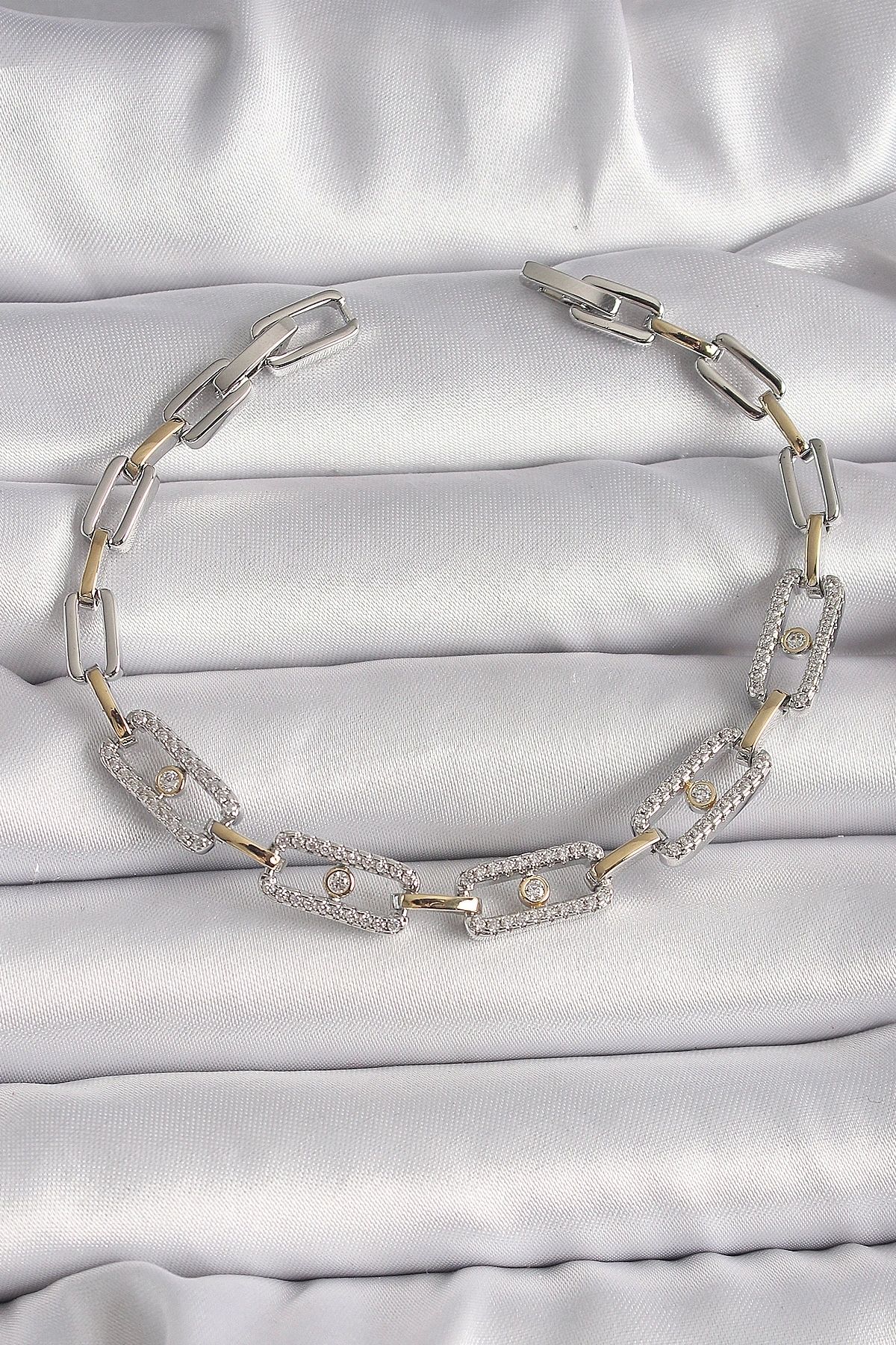 OurStyles Pirinç Mix Renk Zirkon Taşlı Messika Model VIP Seri Kadın Bileklik - TJ-BB6606