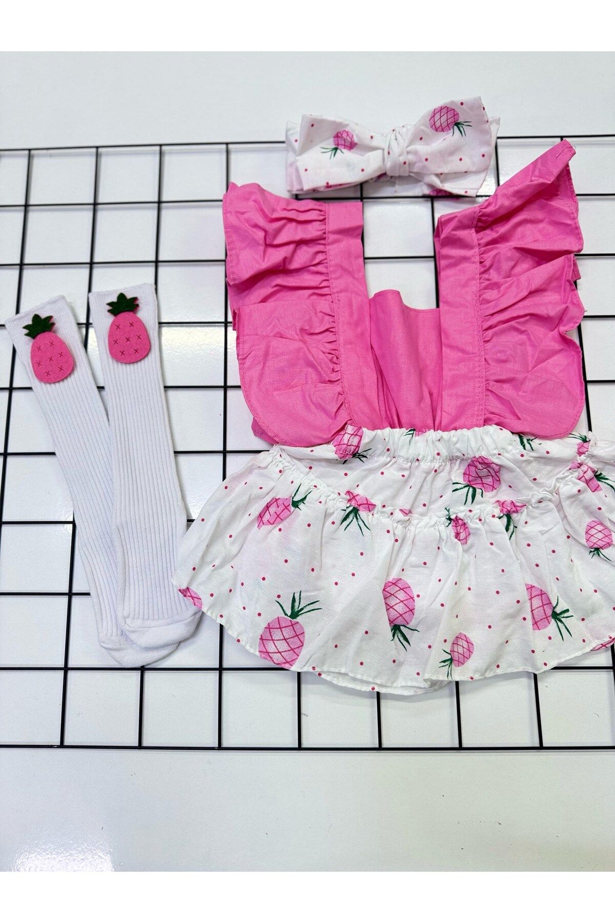 ŞAPKAKİDS ANANAS SLOPET BANDANA VE ÇORAP SET