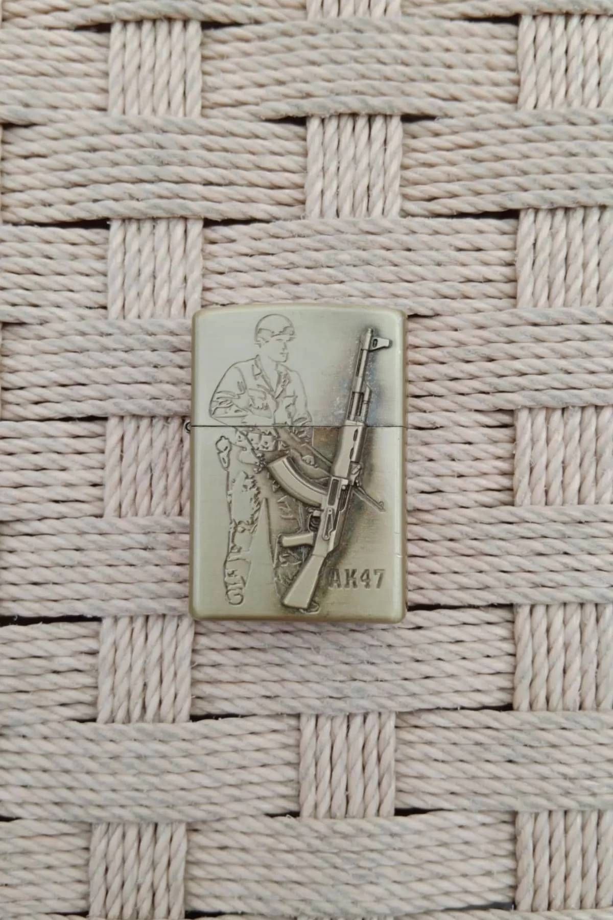 İZMİR ASKERİ MALZEME Bronz Renkli AK-47 Tufekli Kabartmali Asker Desenli Kamp Cakmak