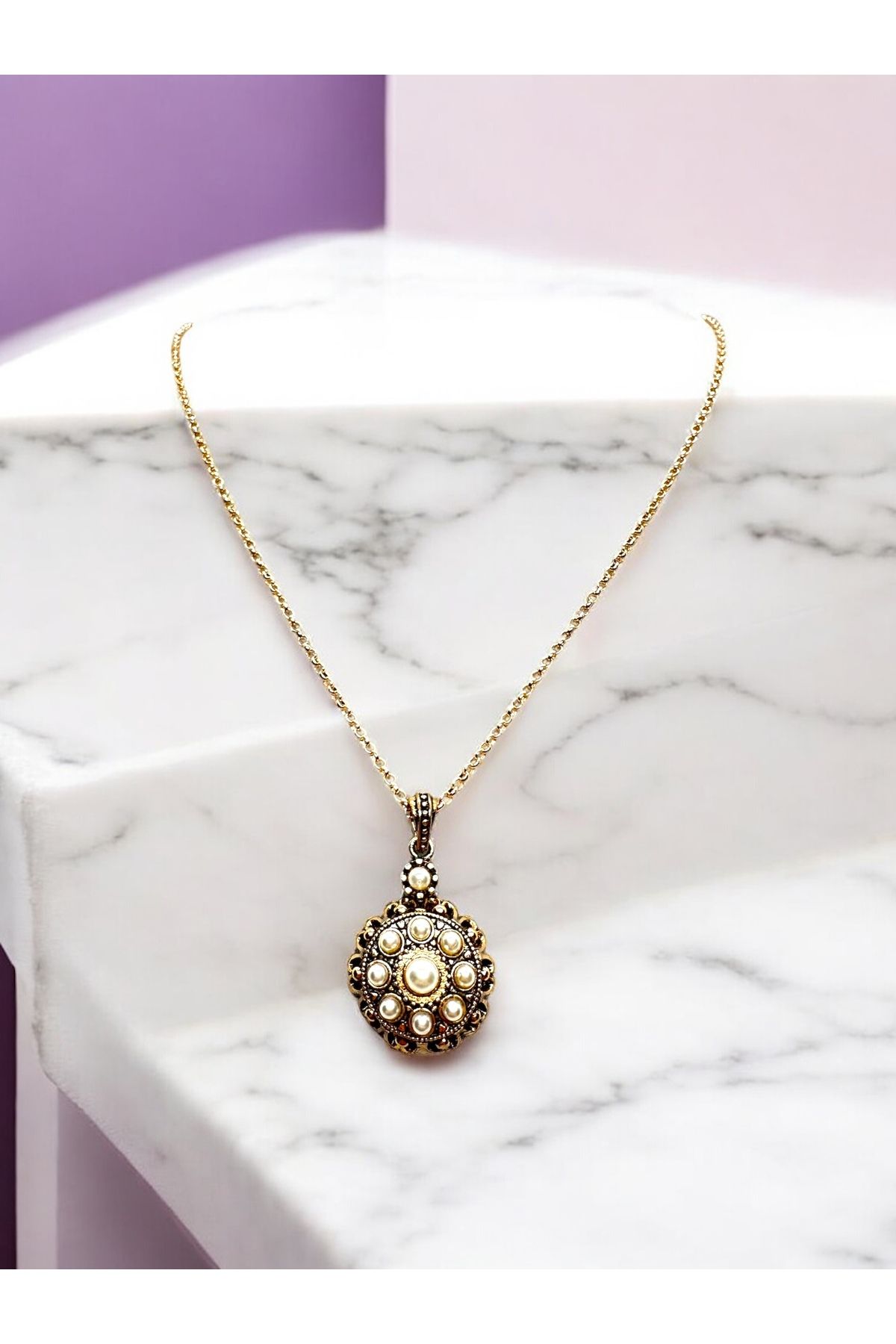 FUYA JEWELLERY Elmas Montür Çiçek Motif Kolye