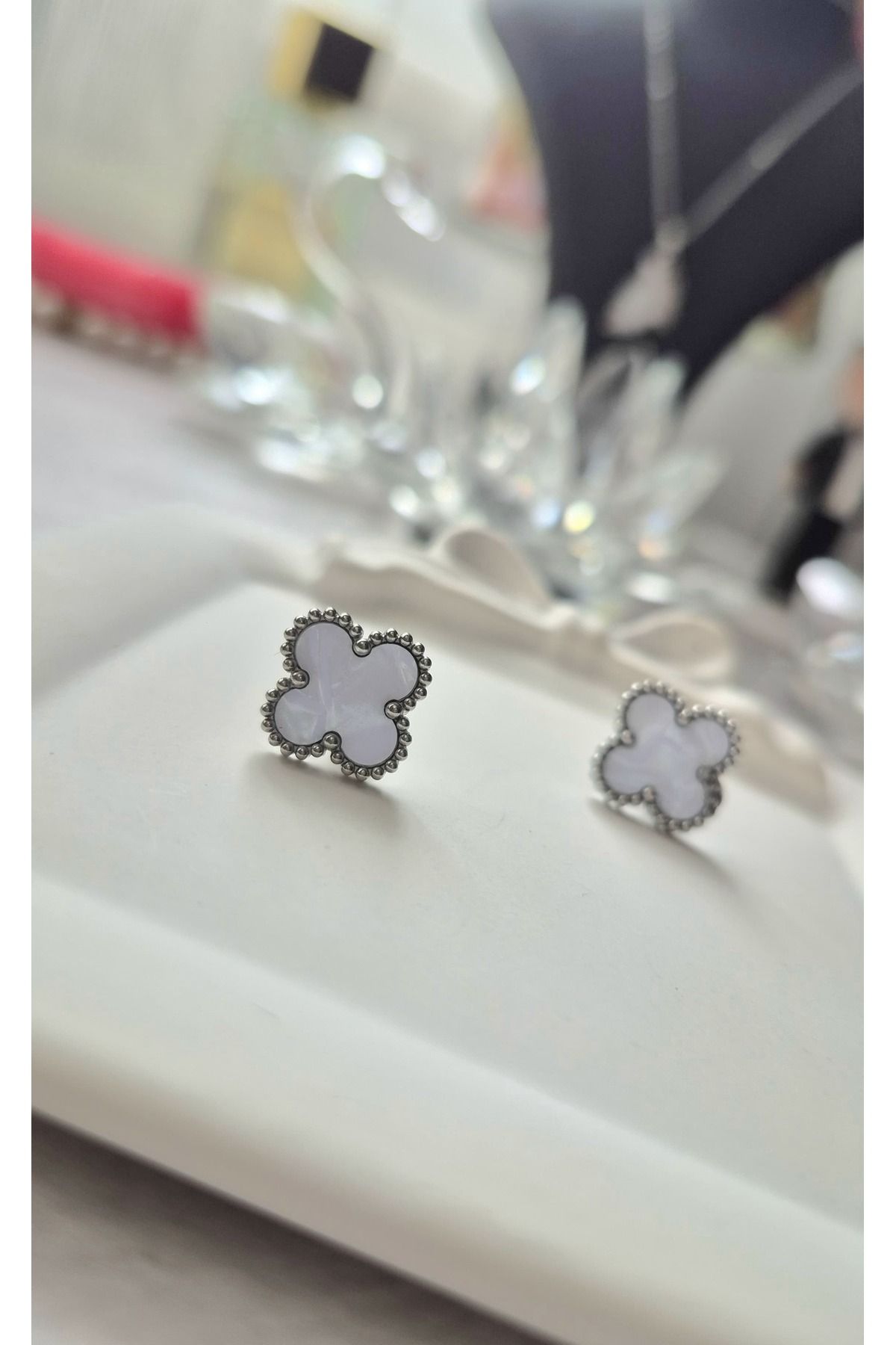 meriayboutique 316 L Çelik Yonca Küpe Beyaz Renk