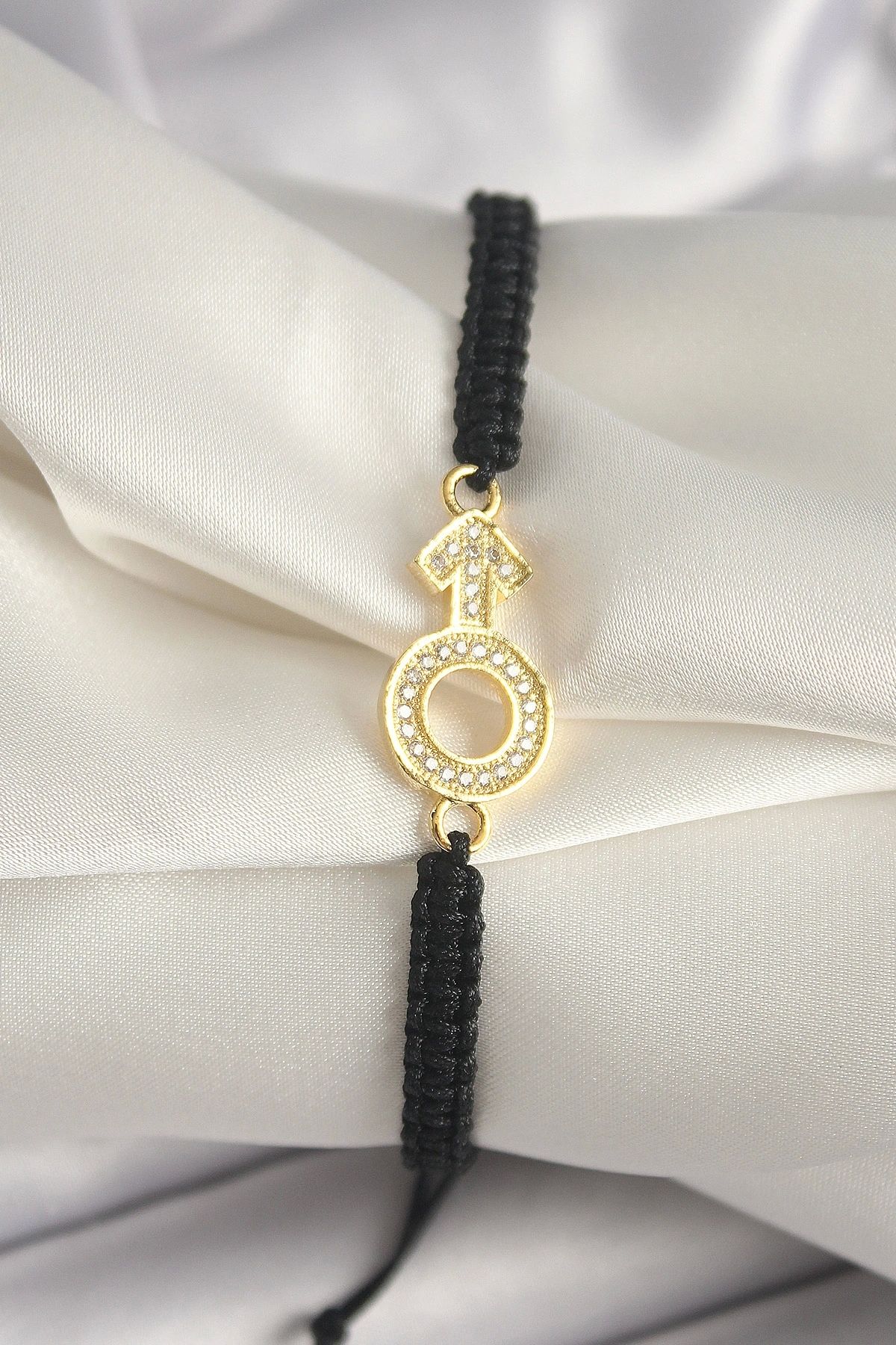 OurStyles Pirinç Gold Renk Zirkon Taşlı Mars Figür Asansörlü Makrome Model Kadın Bileklik - TJ-BB6798