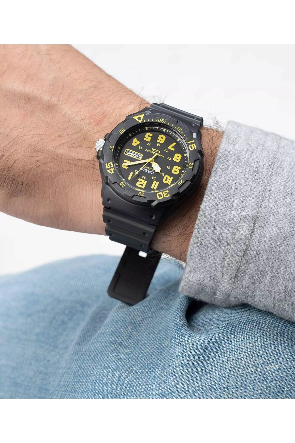 Casio-Ceas Barbati, Casio, Collection MRW MRW-200H-9B 2