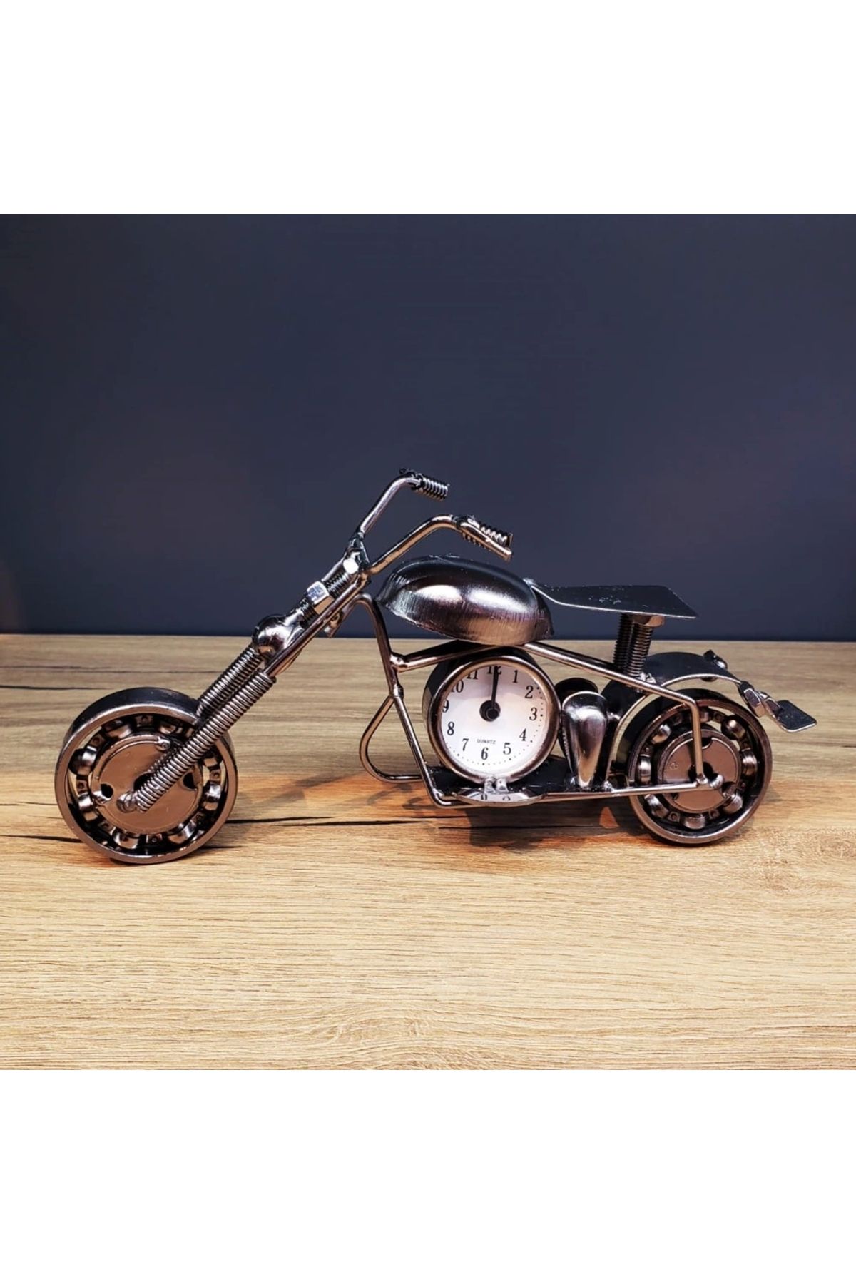 OurStyles Masaüstü Dekoratif Metal Motor Saat