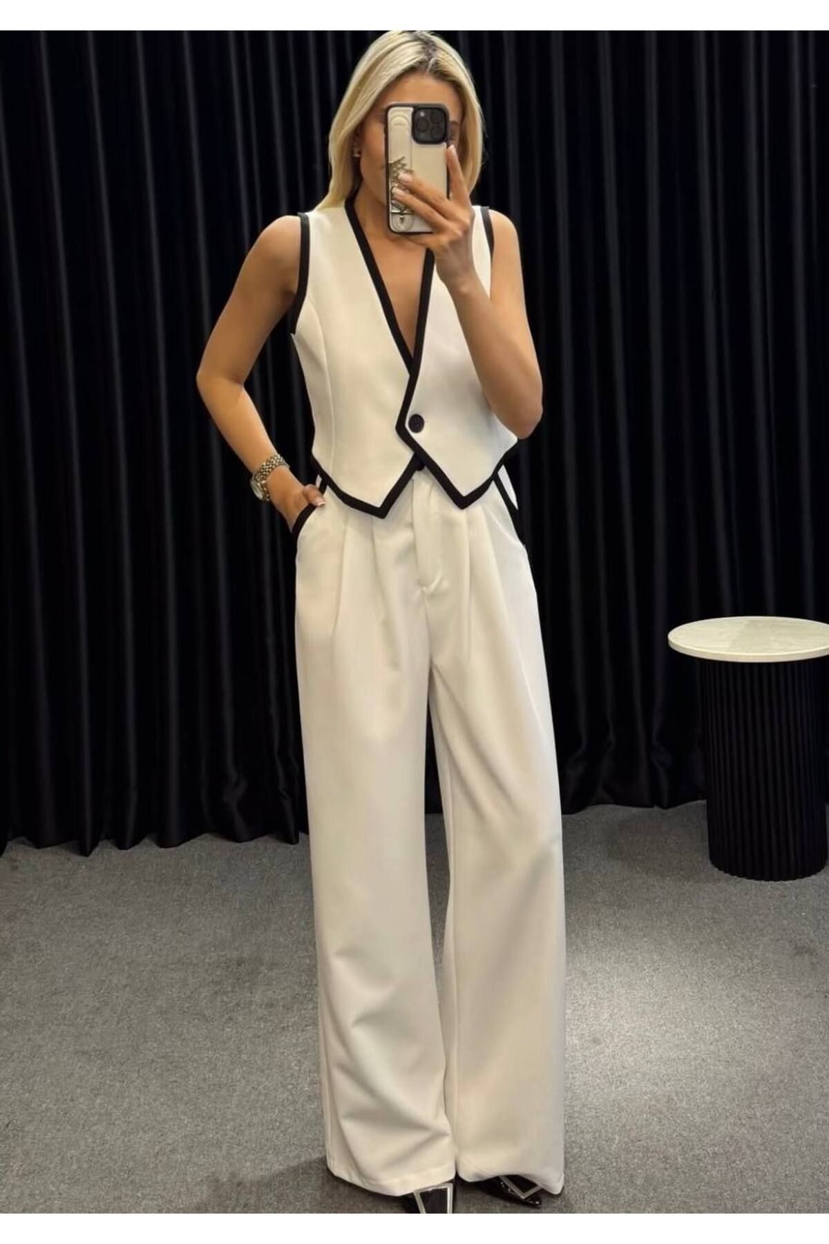 Butik Beyza Tek Düğmeli Yelek Pantolon Garnili Takım