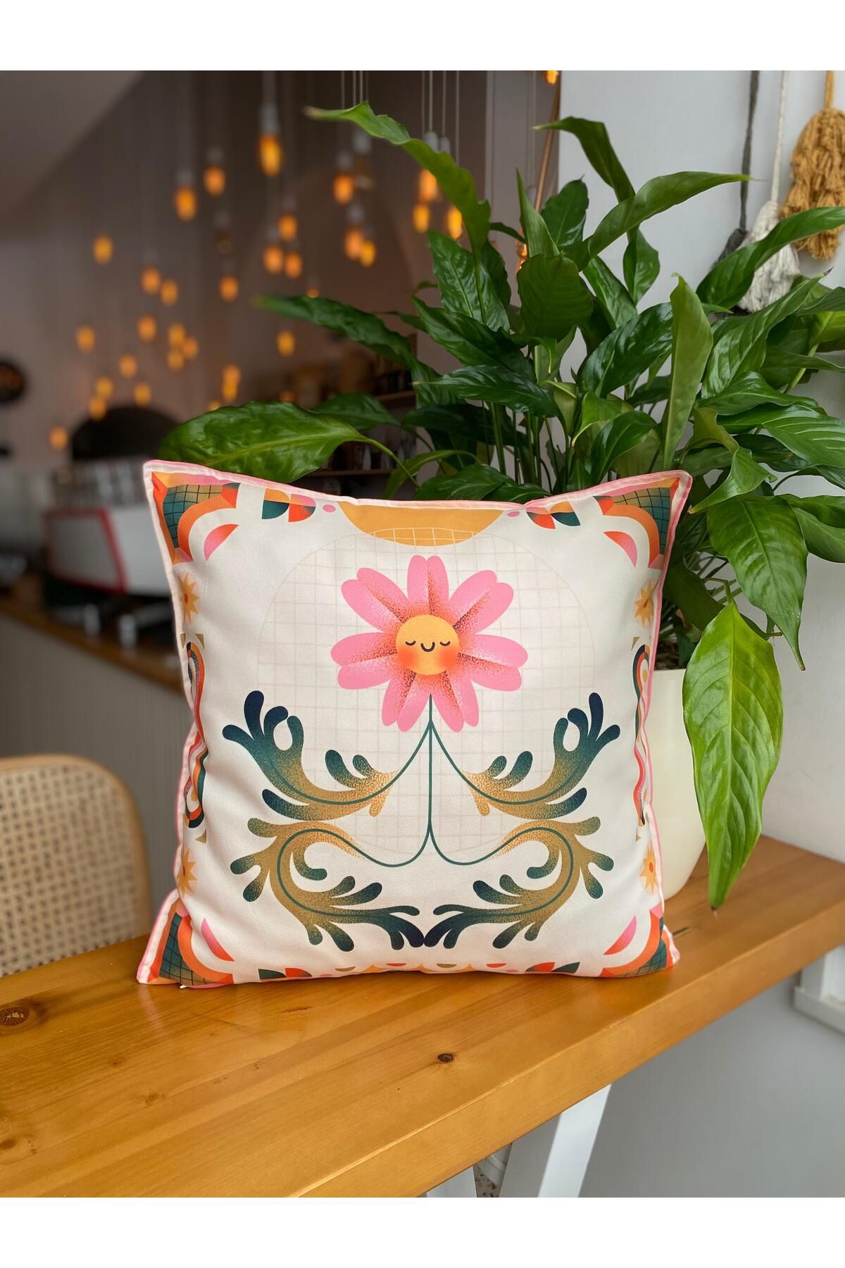 RahanDesign Çiçek Desenli Süet Kumaş Çift Taraflı Dekoratif Renkli Kırlent Kılıfı - 43x43cm