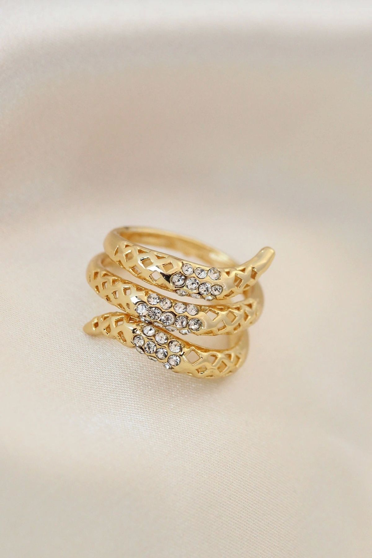 OurStyles Ayarlamalı Altın Renk Metal Zirkon Taşlı Yüzük - TJ-BYK2040